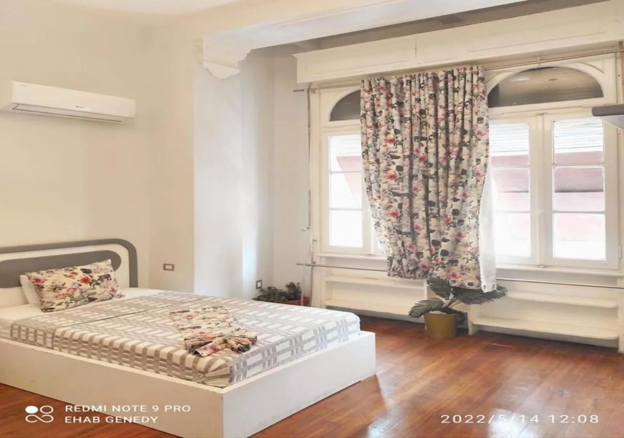 Photo of the whole room, Bed in columbia sky city hotel