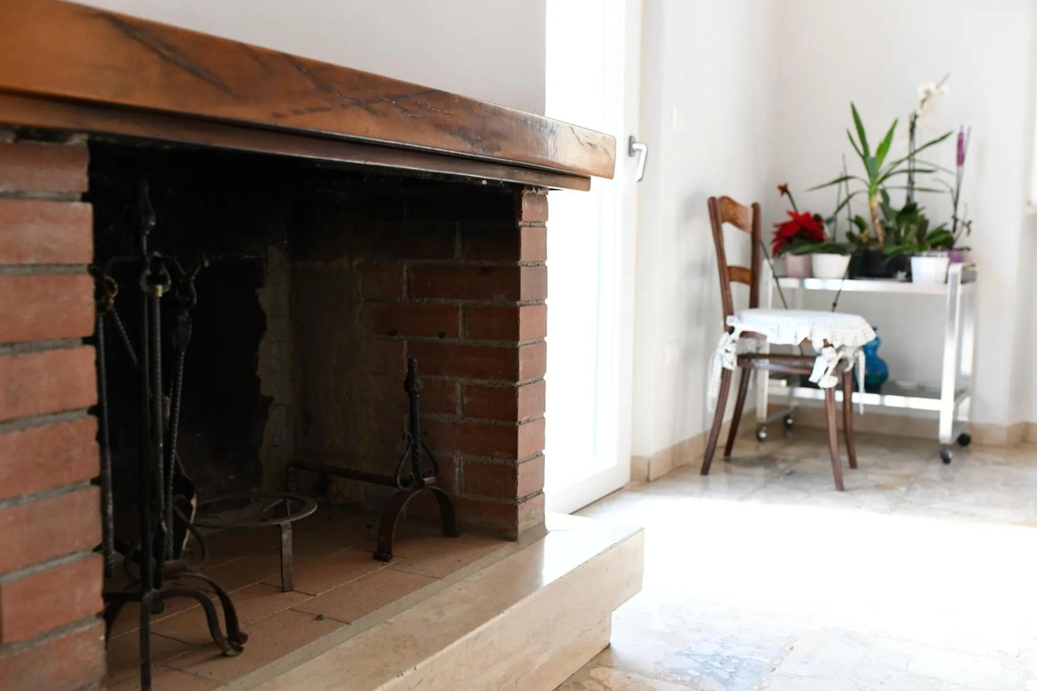 Decorative detail in B&B Porta Romana-Language And Art