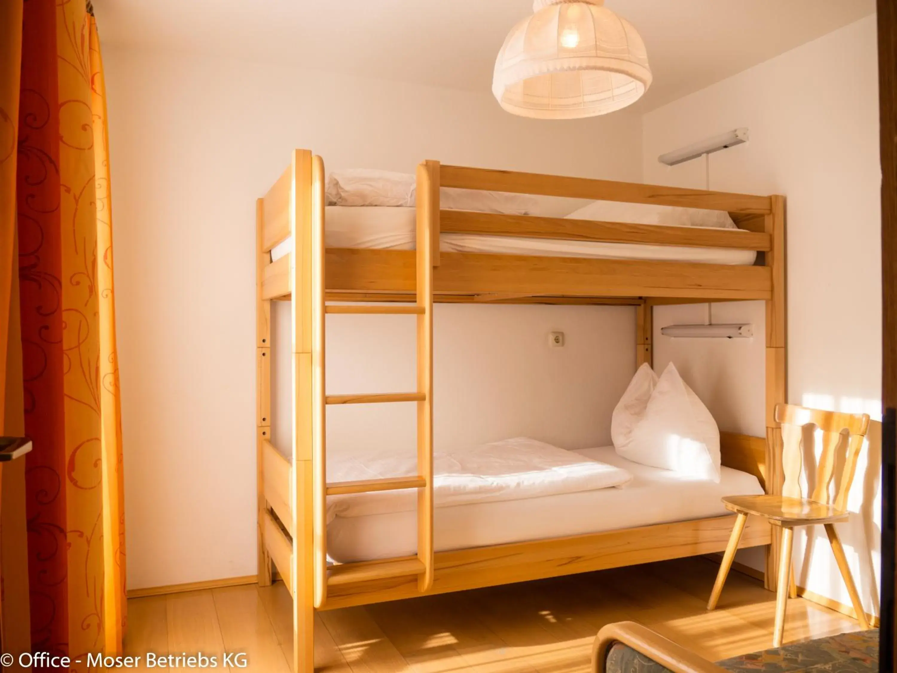 Family Room with Balcony in Alpengasthof Moser Family Room with Balcony in Alpengasthof Moser