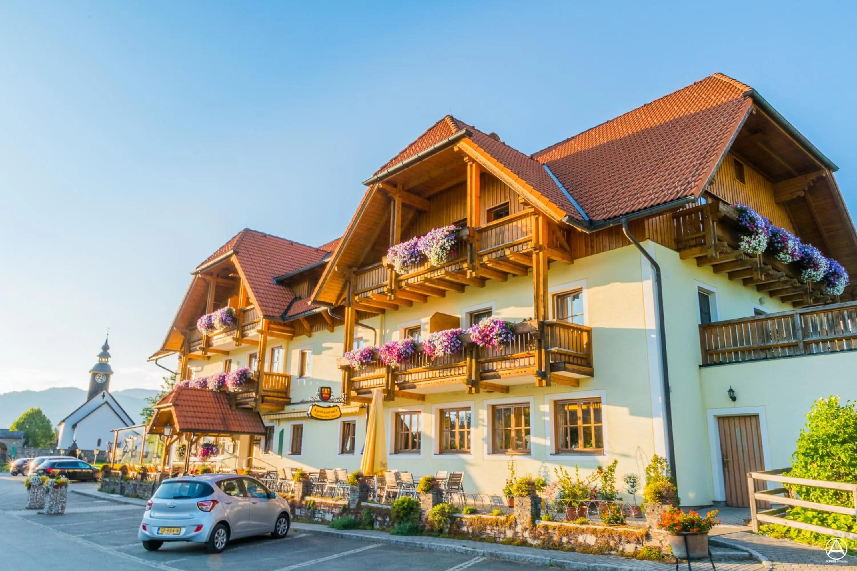 Facade/entrance in Alpengasthof Moser