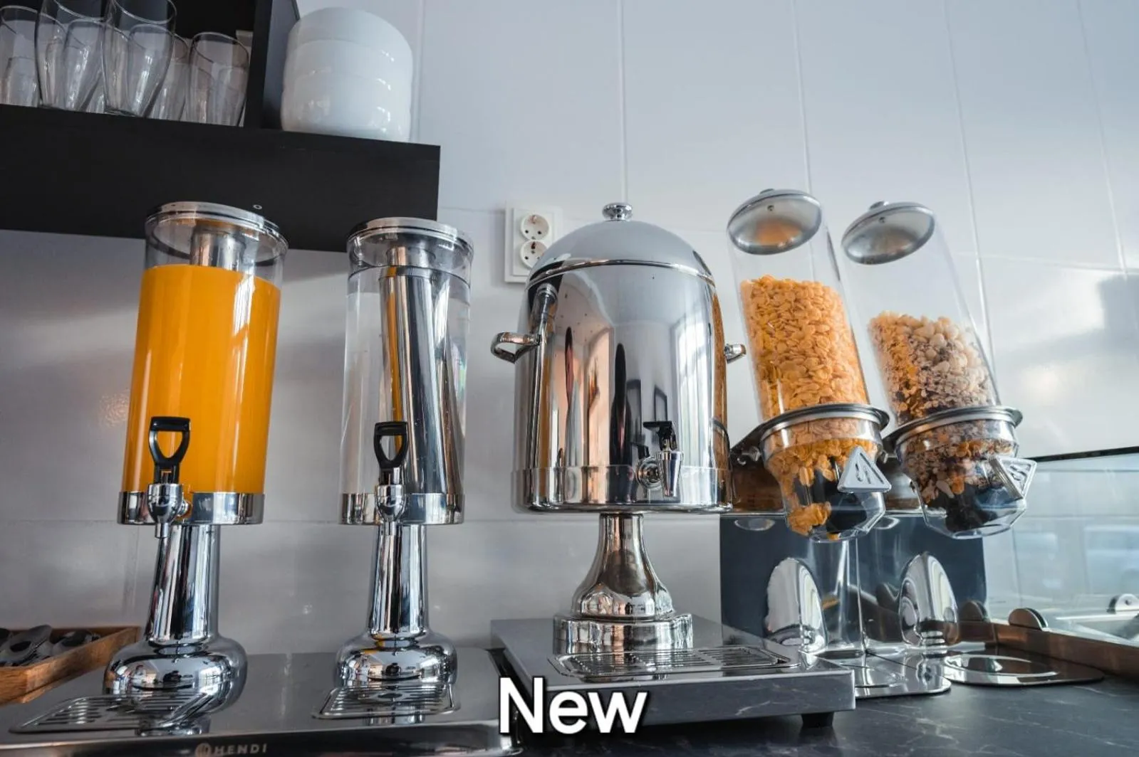 Restaurant/places to eat in Pensiunea Warthe Bed & Breakfast