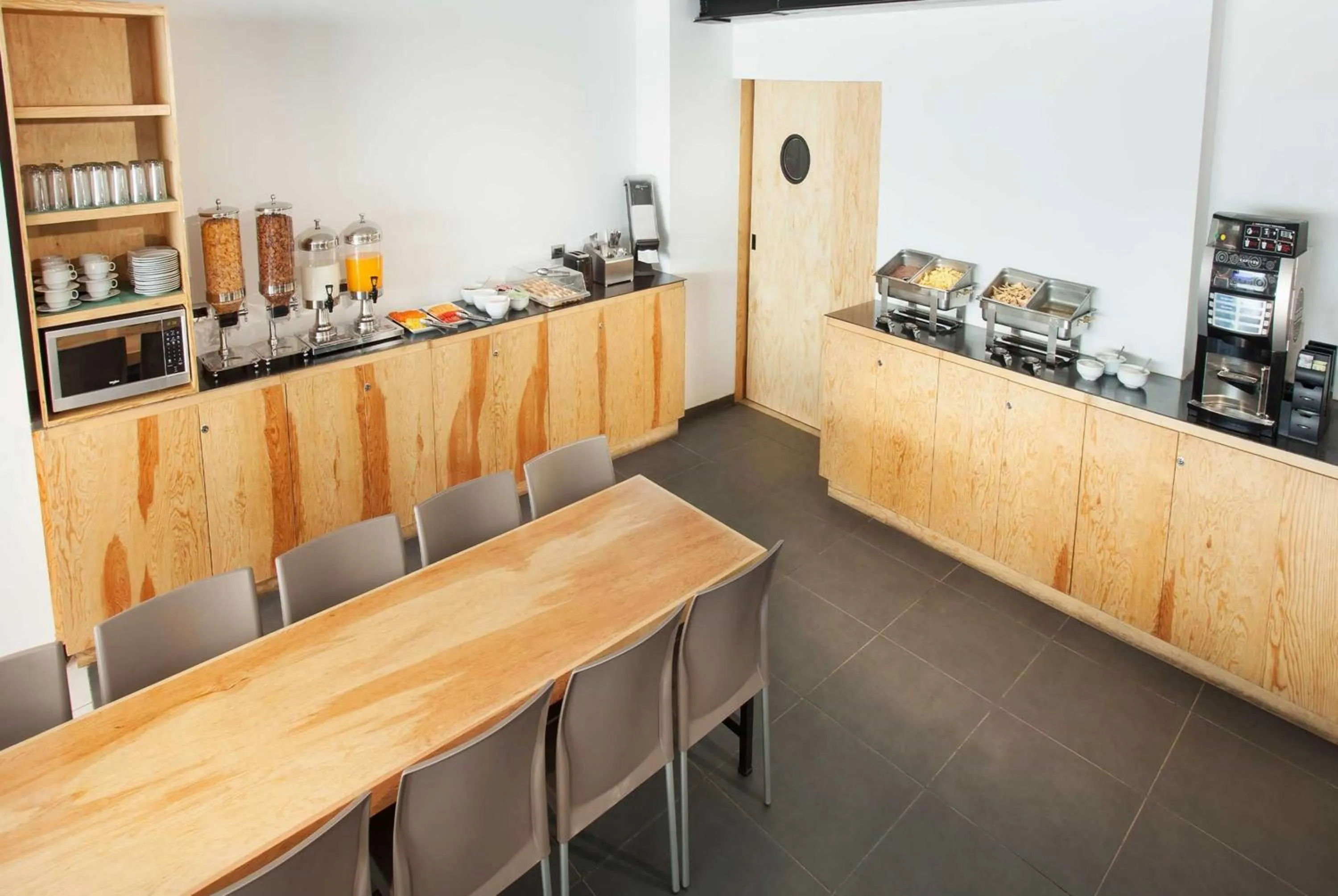 Property building in Hotel MX lagunilla CDMX, Trademark Collection by Wyndham