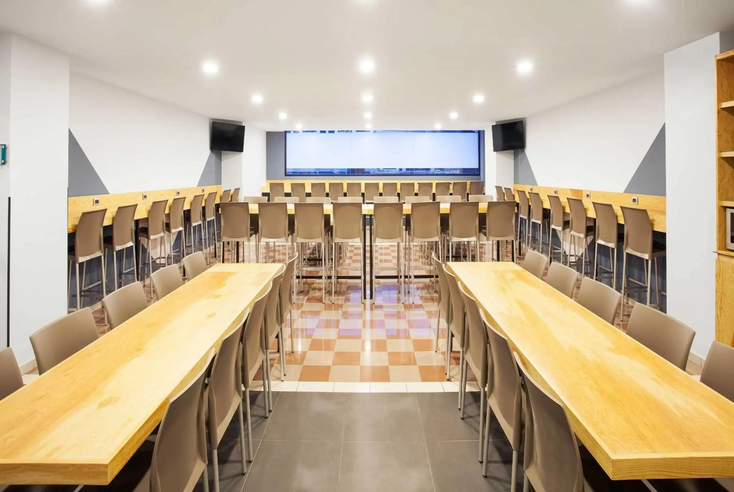 Property building in Hotel MX lagunilla CDMX, Trademark Collection by Wyndham Property building in Hotel MX lagunilla CDMX, Trademark Collection by Wyndham