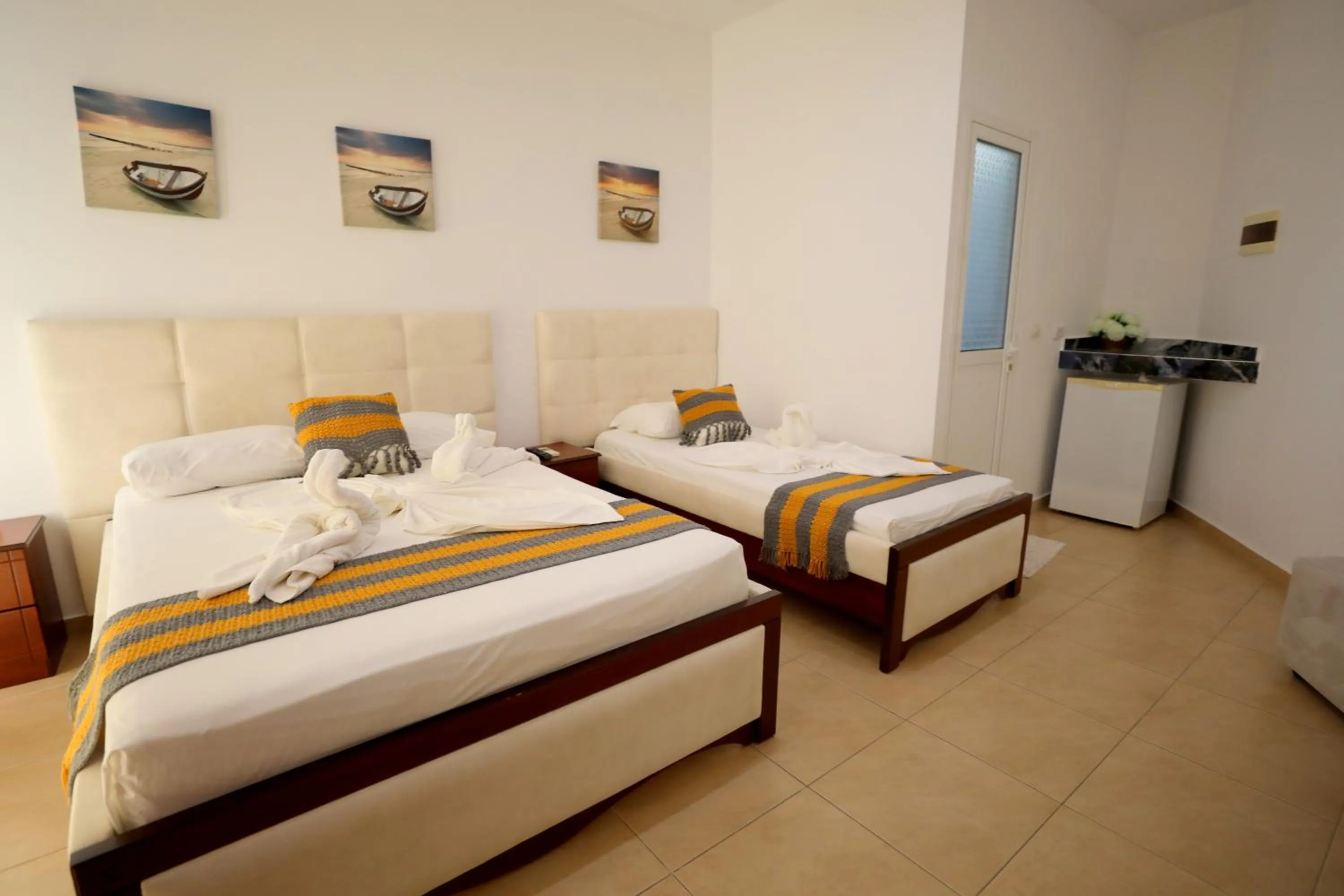 Photo of the whole room in Hotel Soan