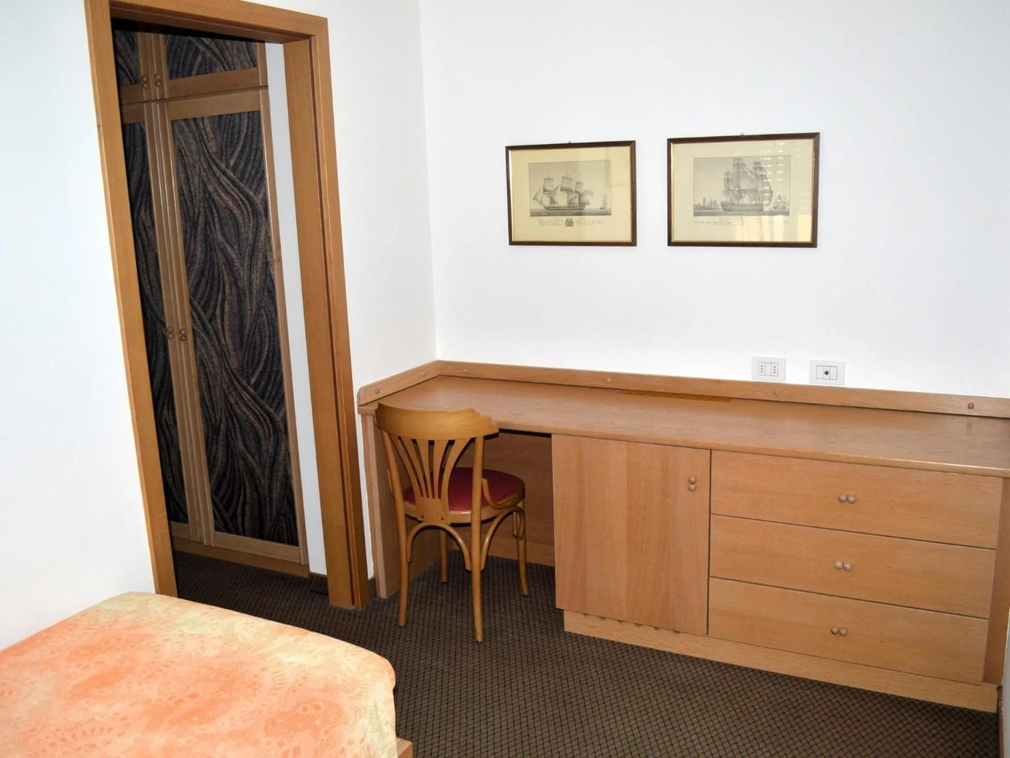 Photo of the whole room in Hotel Villa Regina