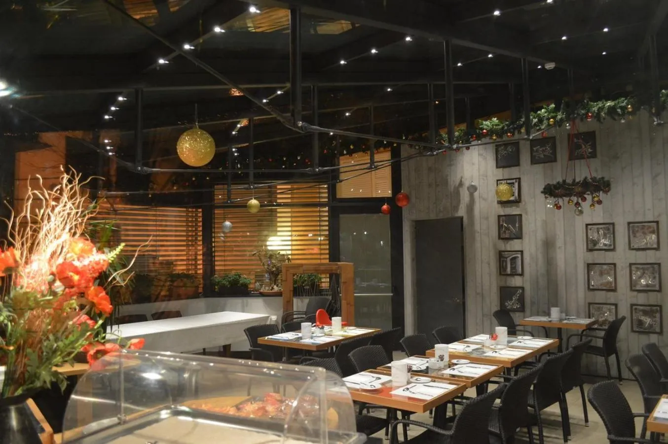 Buffet breakfast in Hotel Villa Regina