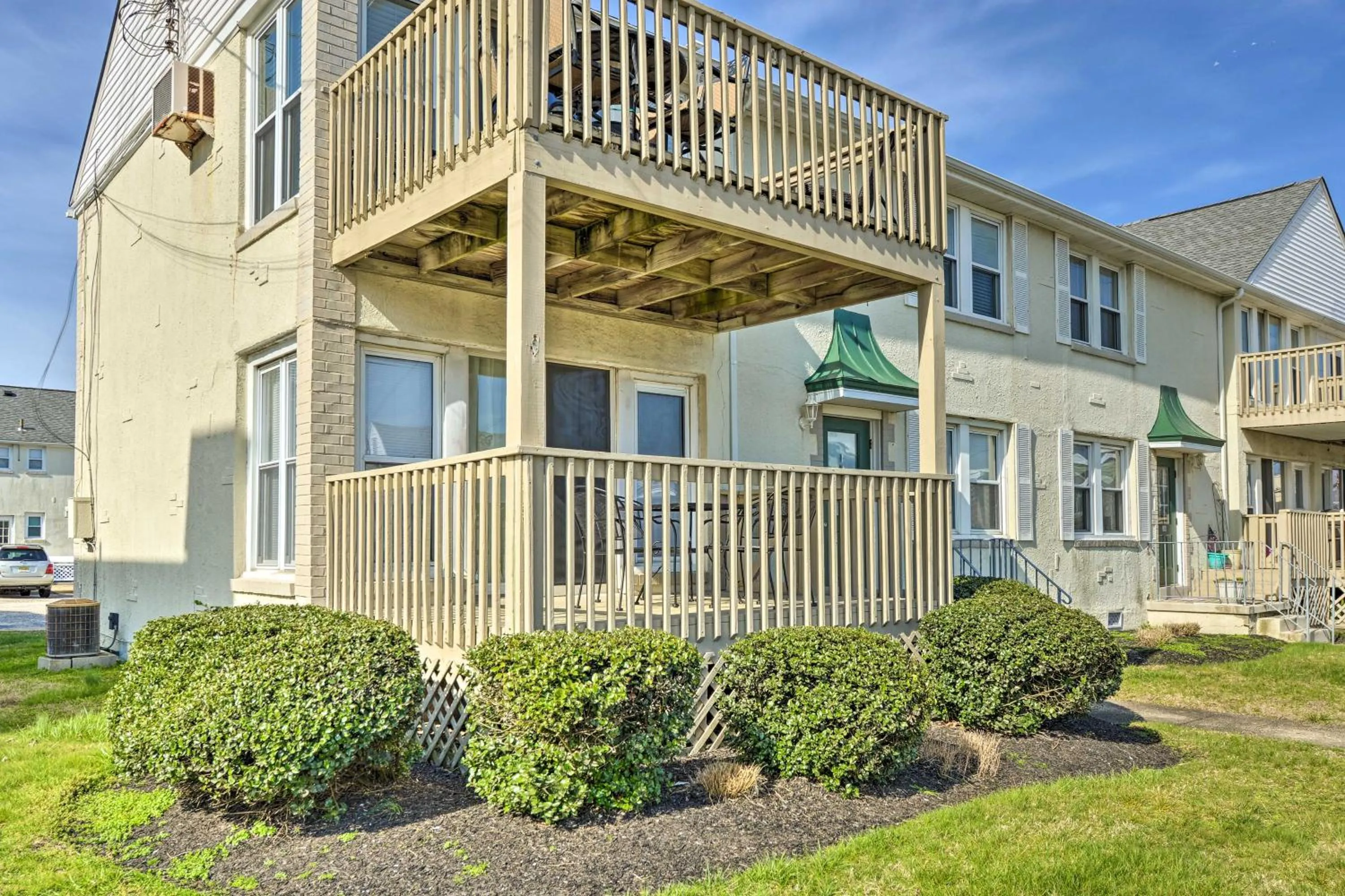 Wildwood Crest Condo 2 Blocks to Beach!