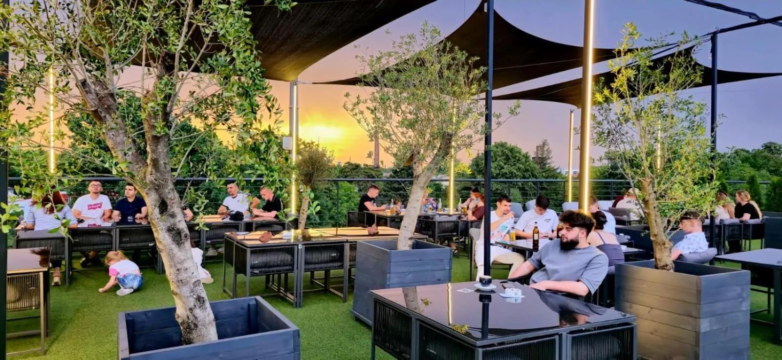 Restaurant/places to eat in Hotel Premier Botosani