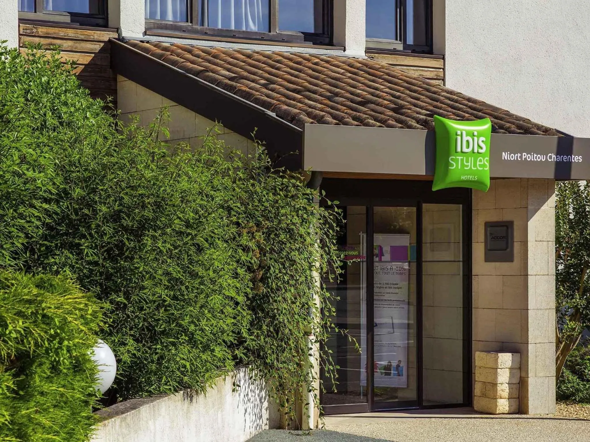 Property building in ibis Styles Niort Poitou Charentes