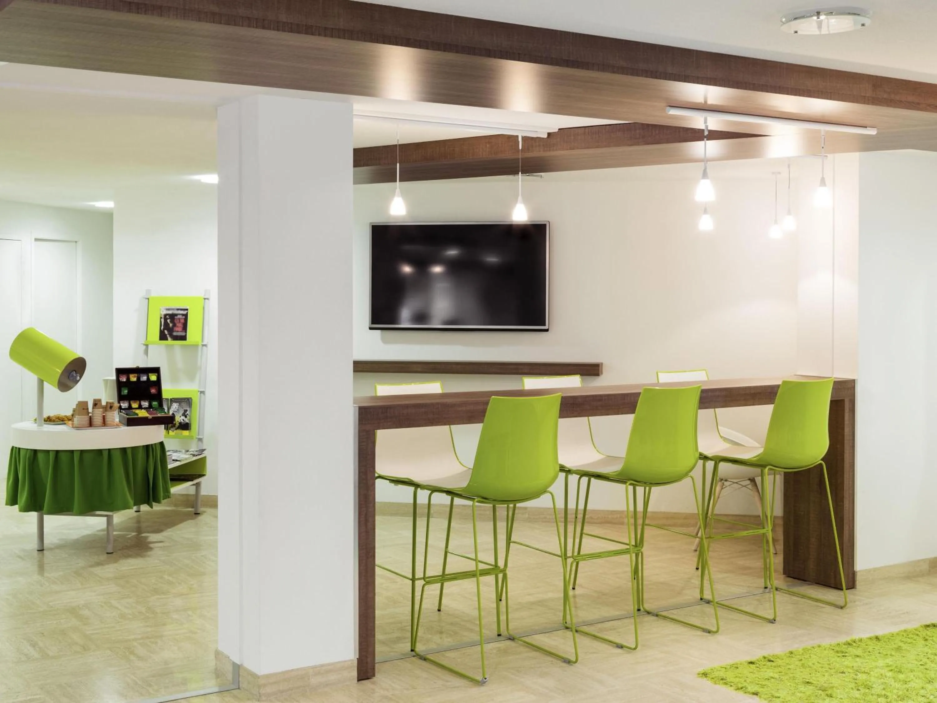 Meeting/conference room in ibis Styles Niort Poitou Charentes