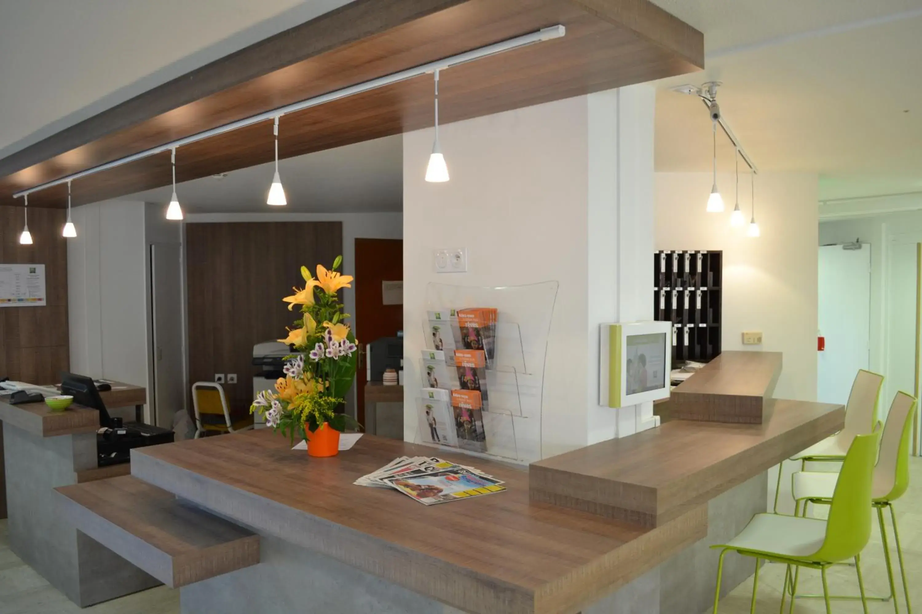 Lobby or reception in ibis Styles Niort Poitou Charentes Lobby or reception in ibis Styles Niort Poitou Charentes