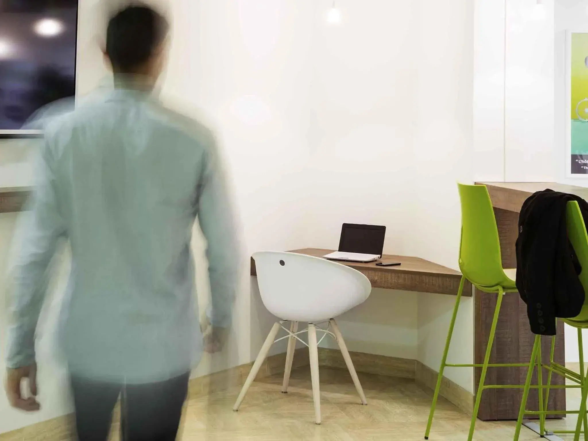 Lounge or bar in ibis Styles Niort Poitou Charentes Lounge or bar in ibis Styles Niort Poitou Charentes