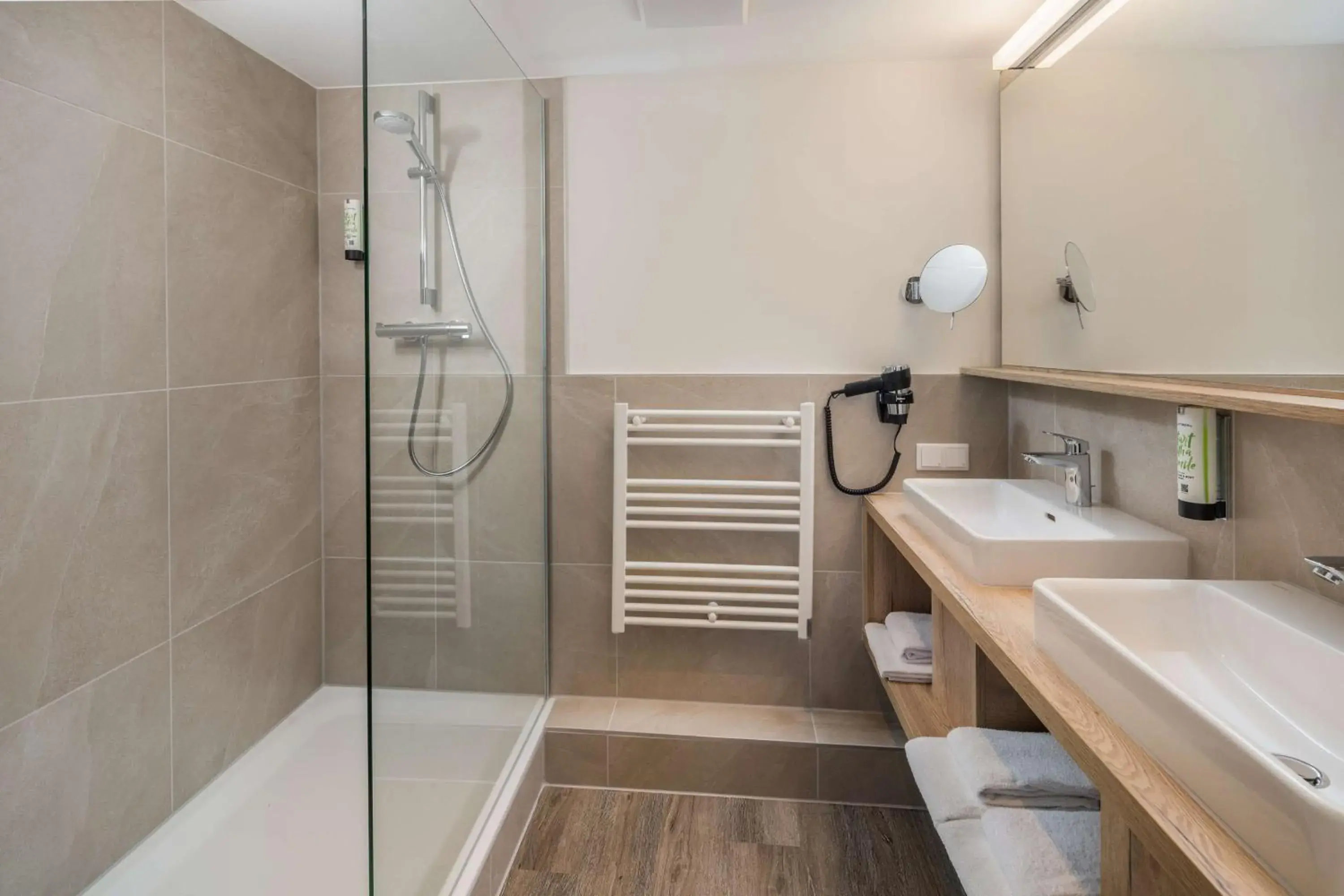 Bedroom in Best Western Hotel München Airport Bedroom in Best Western Hotel München Airport