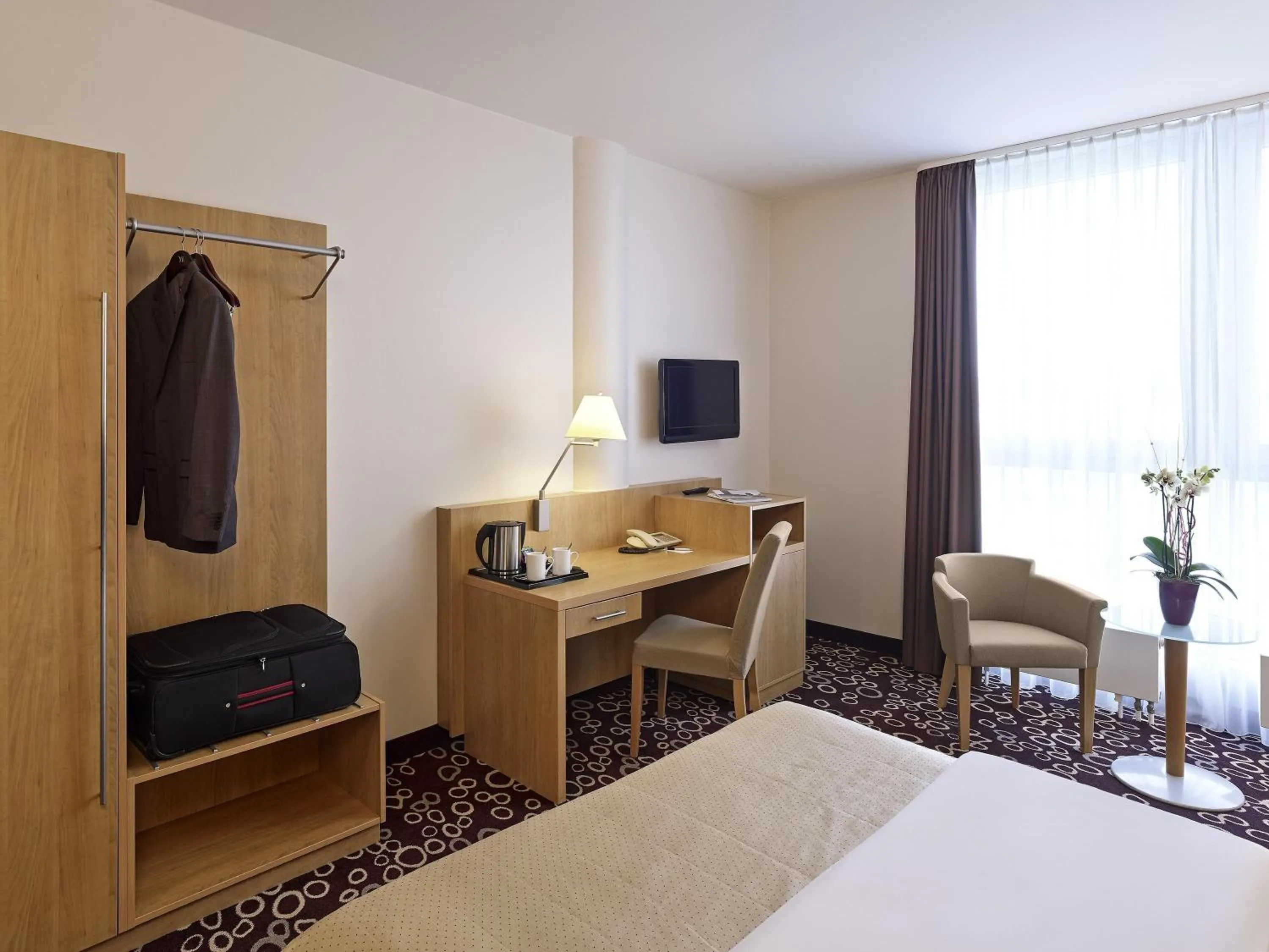 Bedroom, Bed in Mercure Hotel Dortmund City