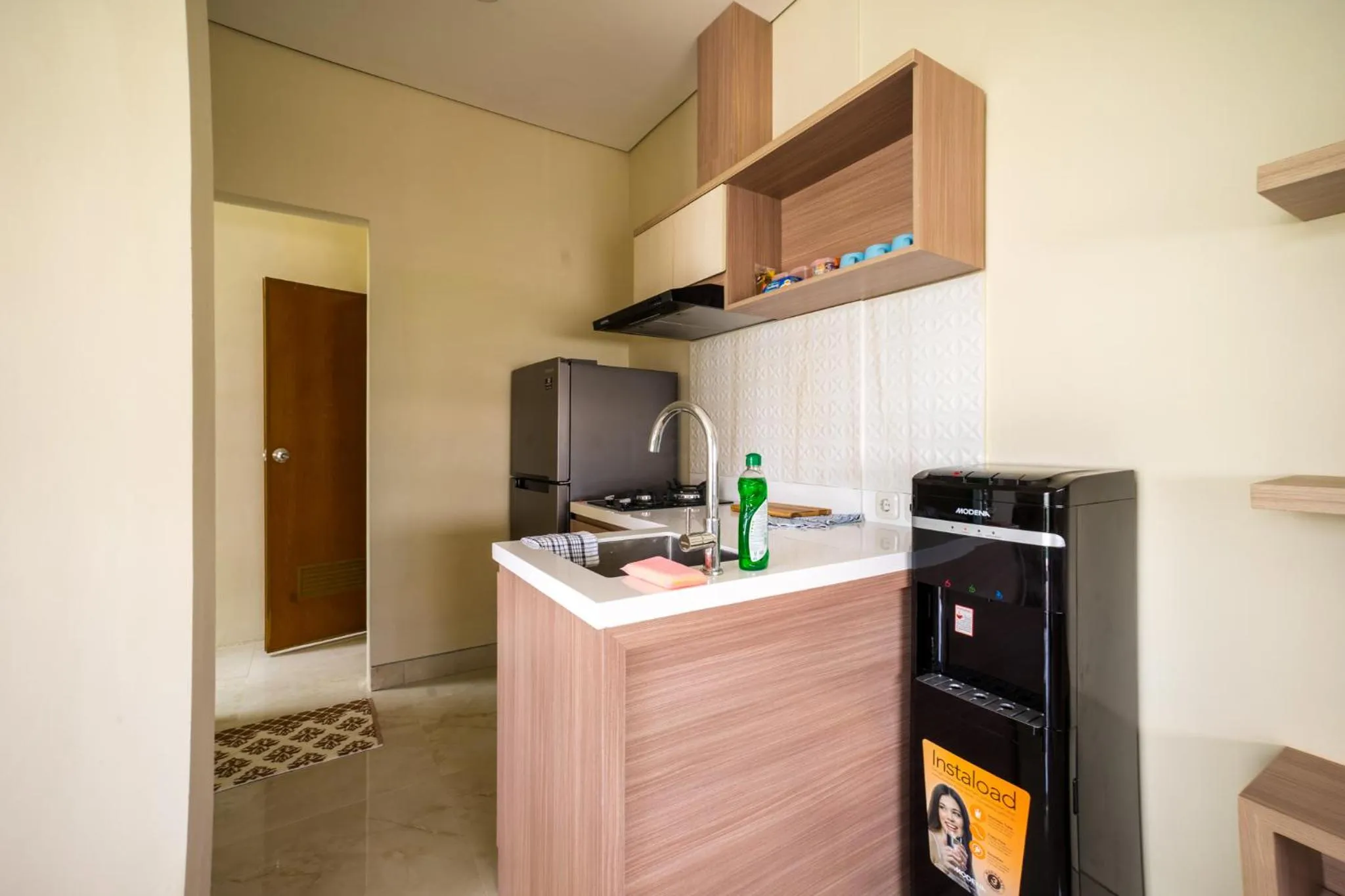 Kitchen or kitchenette in Little Nuts Villas