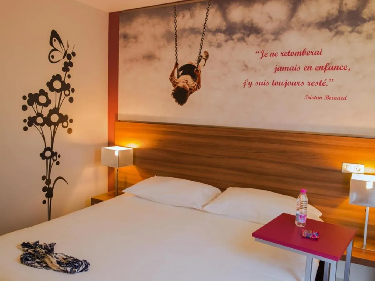 Bed in ibis Styles Castres