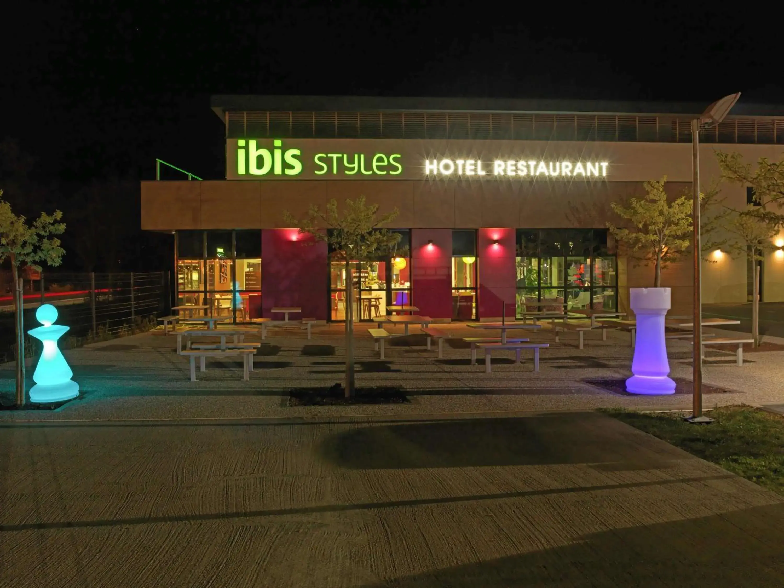 Lounge or bar in ibis Styles Castres Lounge or bar in ibis Styles Castres