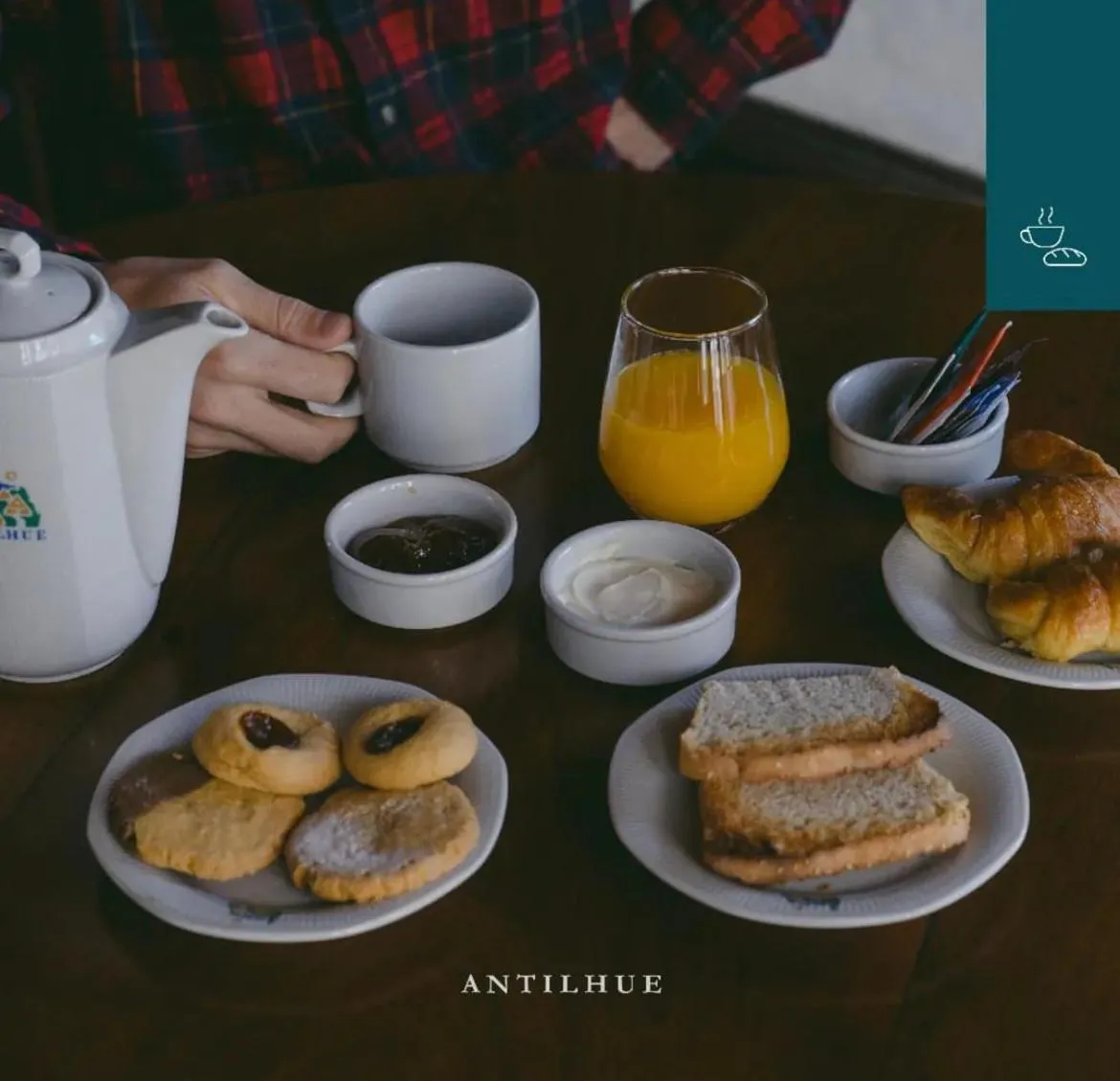 Breakfast in Cabañas Antilhue