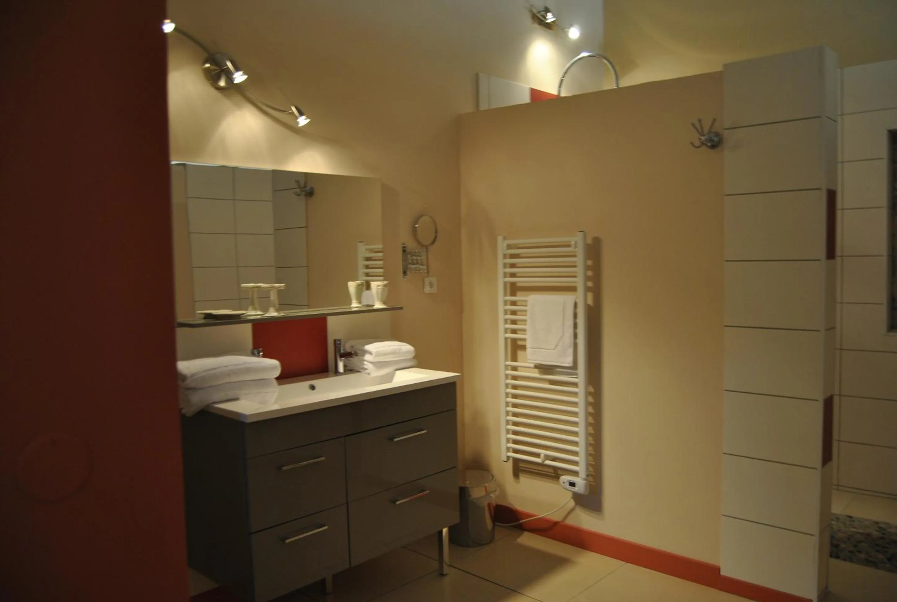 Bathroom in La Grange de La Dupuise