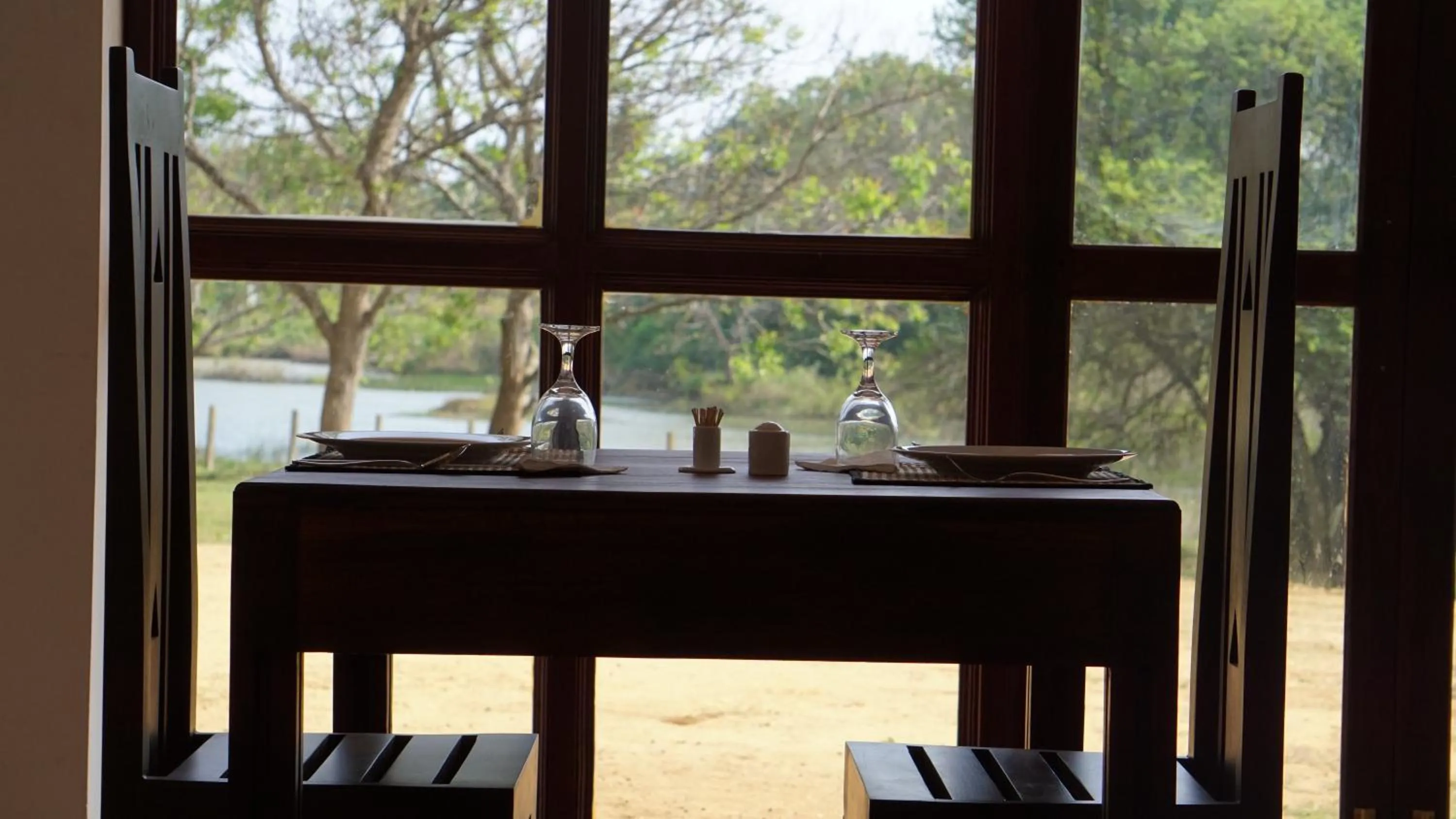 Restaurant/places to eat in Grand Villa Kalametiya