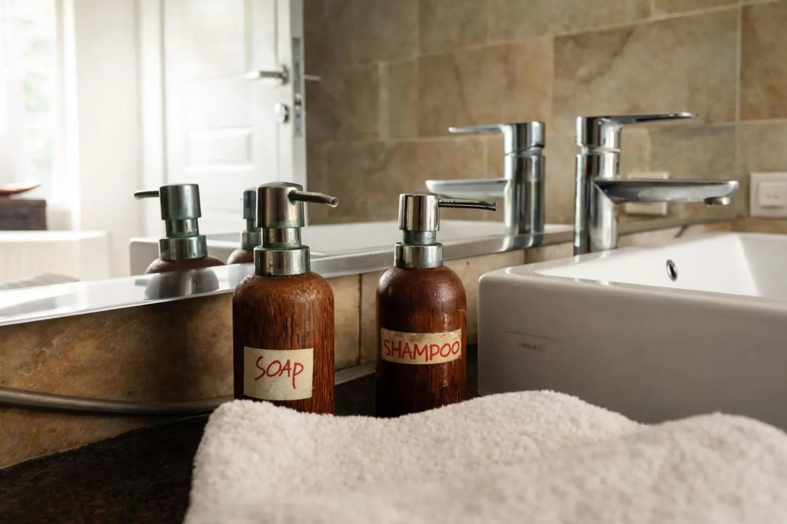 Bathroom in Lumiere Hotel Gili Trawangan