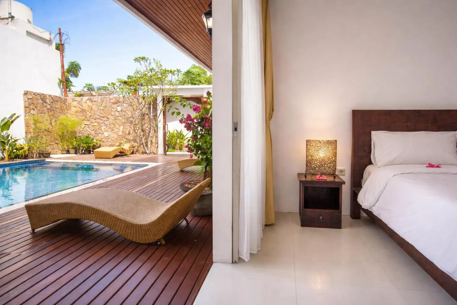 Bed in Lumiere Hotel Gili Trawangan