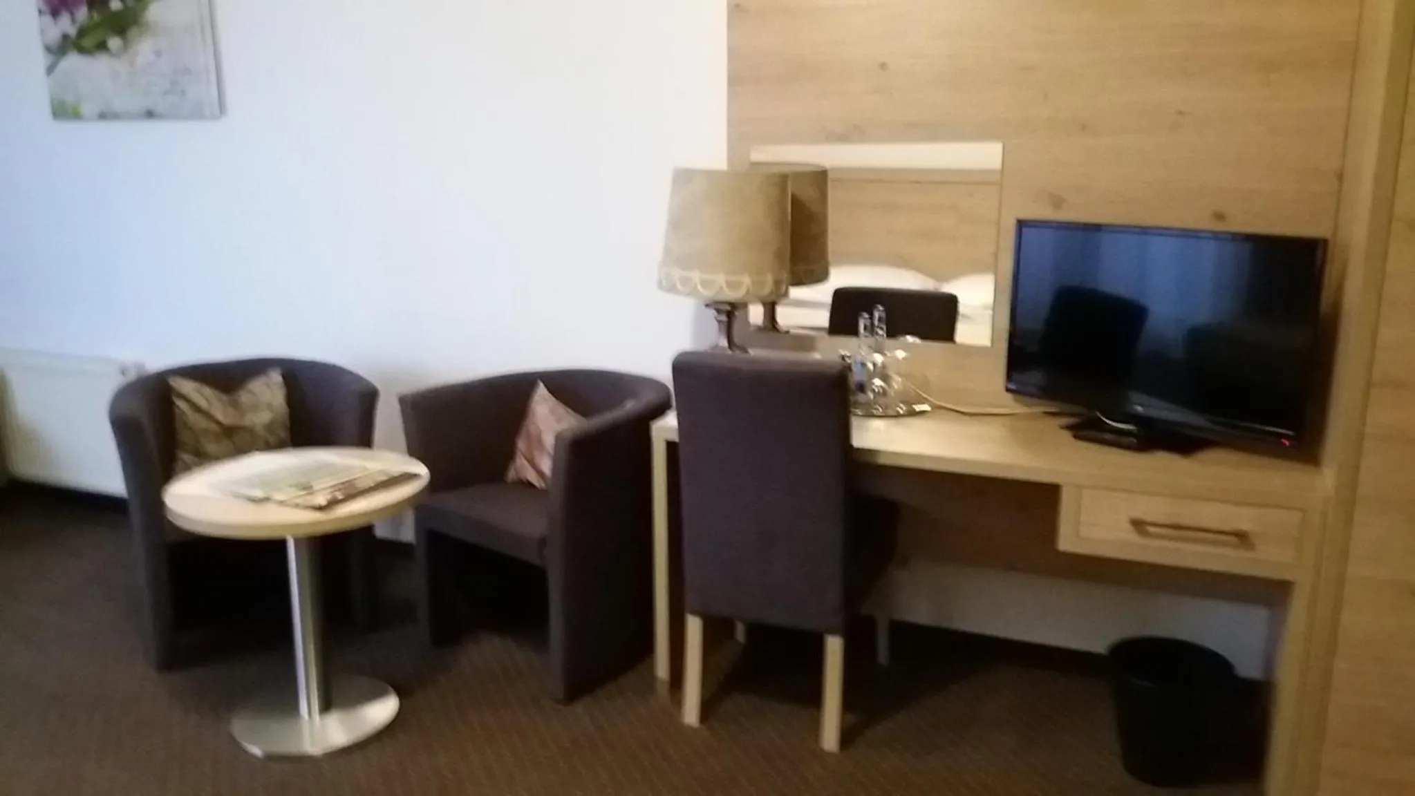 Decorative detail in Land-gut-Hotel Zum alten Forsthaus - Aufladestation für Elektroautos