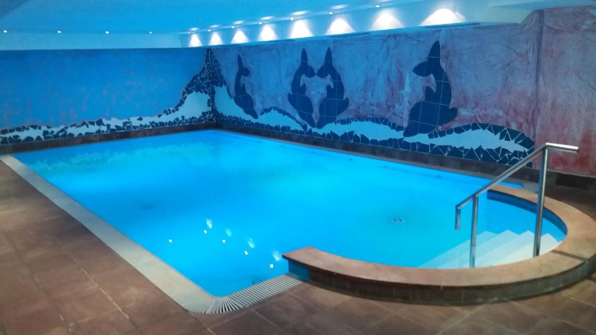 Swimming pool in Land-gut-Hotel Zum alten Forsthaus - Aufladestation für Elektroautos