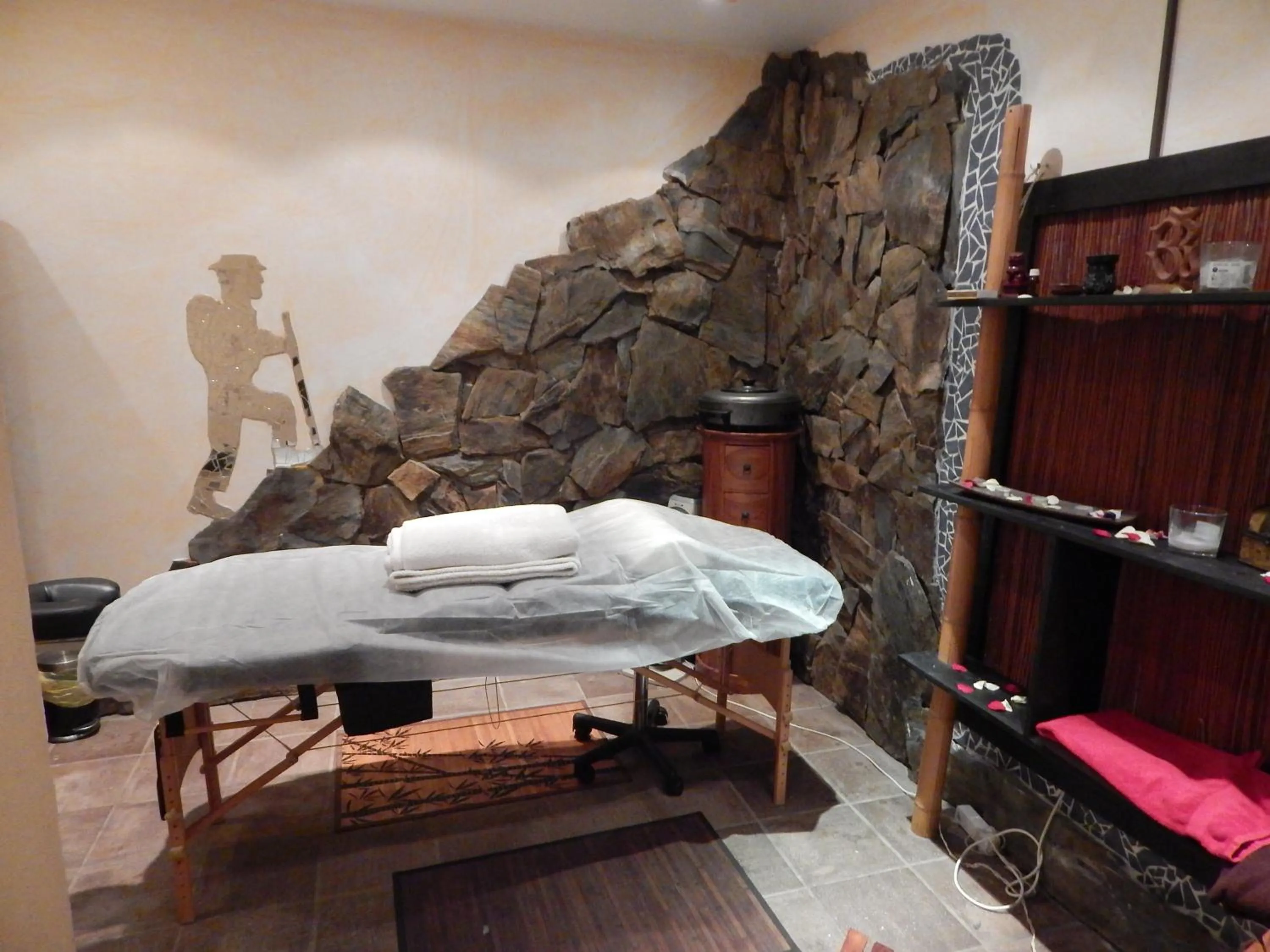 Massage in Land-gut-Hotel Zum alten Forsthaus - Aufladestation für Elektroautos