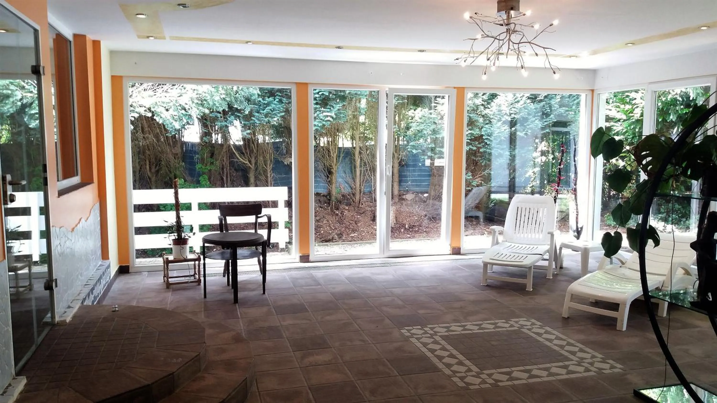 Spa and wellness centre/facilities in Land-gut-Hotel Zum alten Forsthaus - Aufladestation für Elektroautos