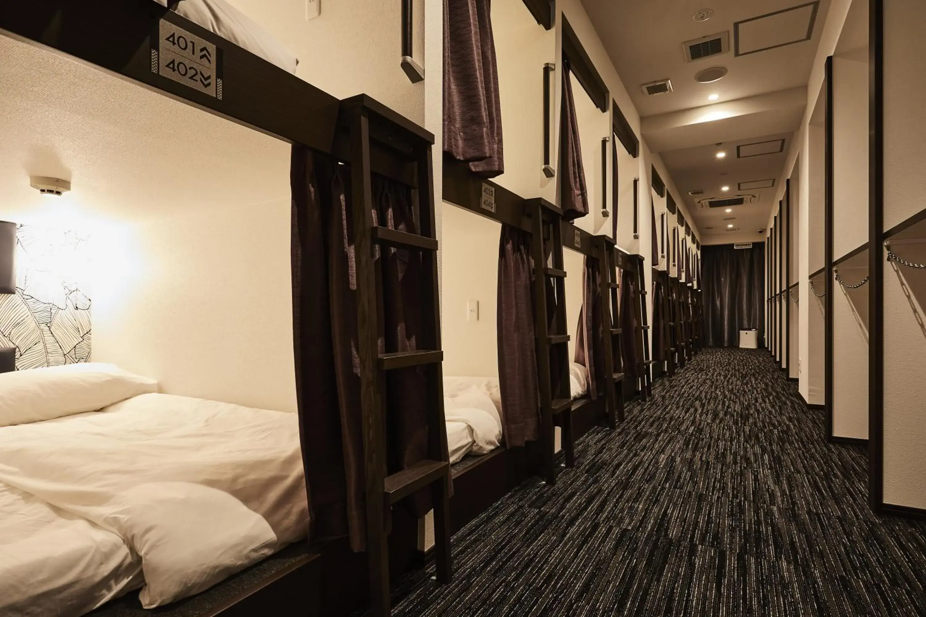 Capsule Room for Male - single occupancy in HOTEL THE ROCK Capsule Room for Male - single occupancy in HOTEL THE ROCK