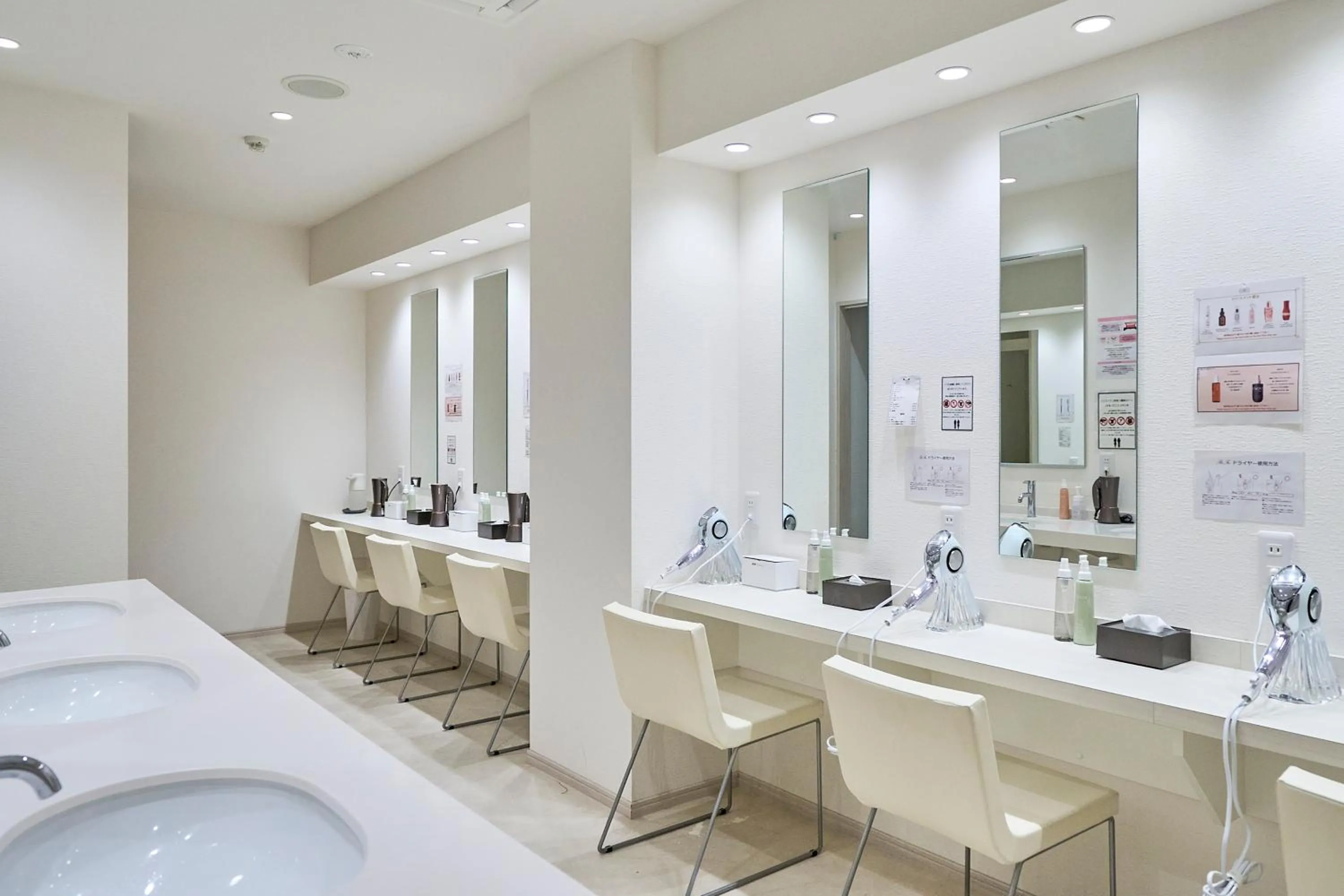 Bathroom in HOTEL THE ROCK