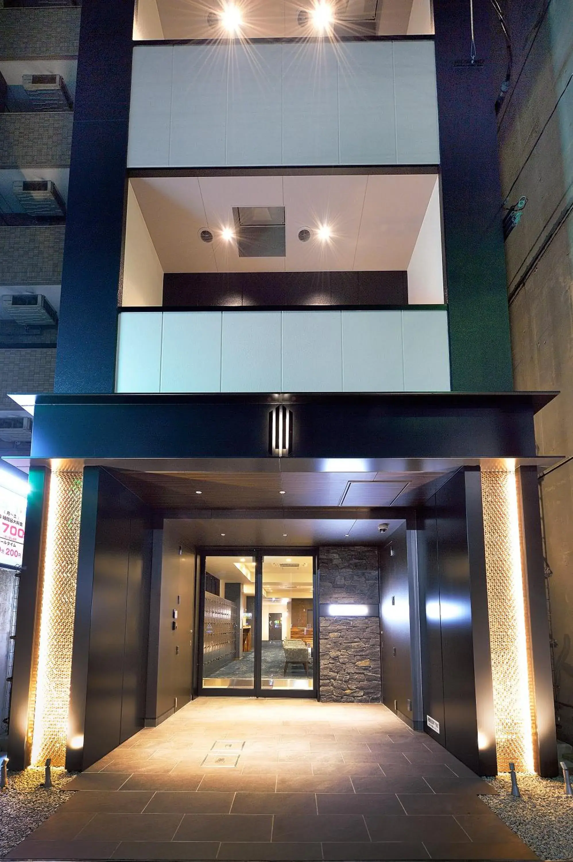 Facade/entrance in HOTEL THE ROCK Facade/entrance in HOTEL THE ROCK