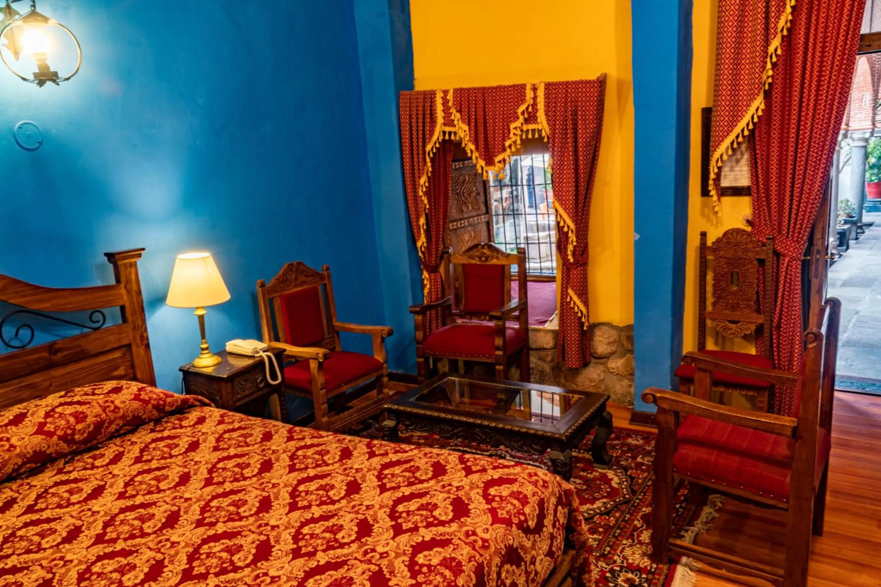 Bed in Hotel Marqueses