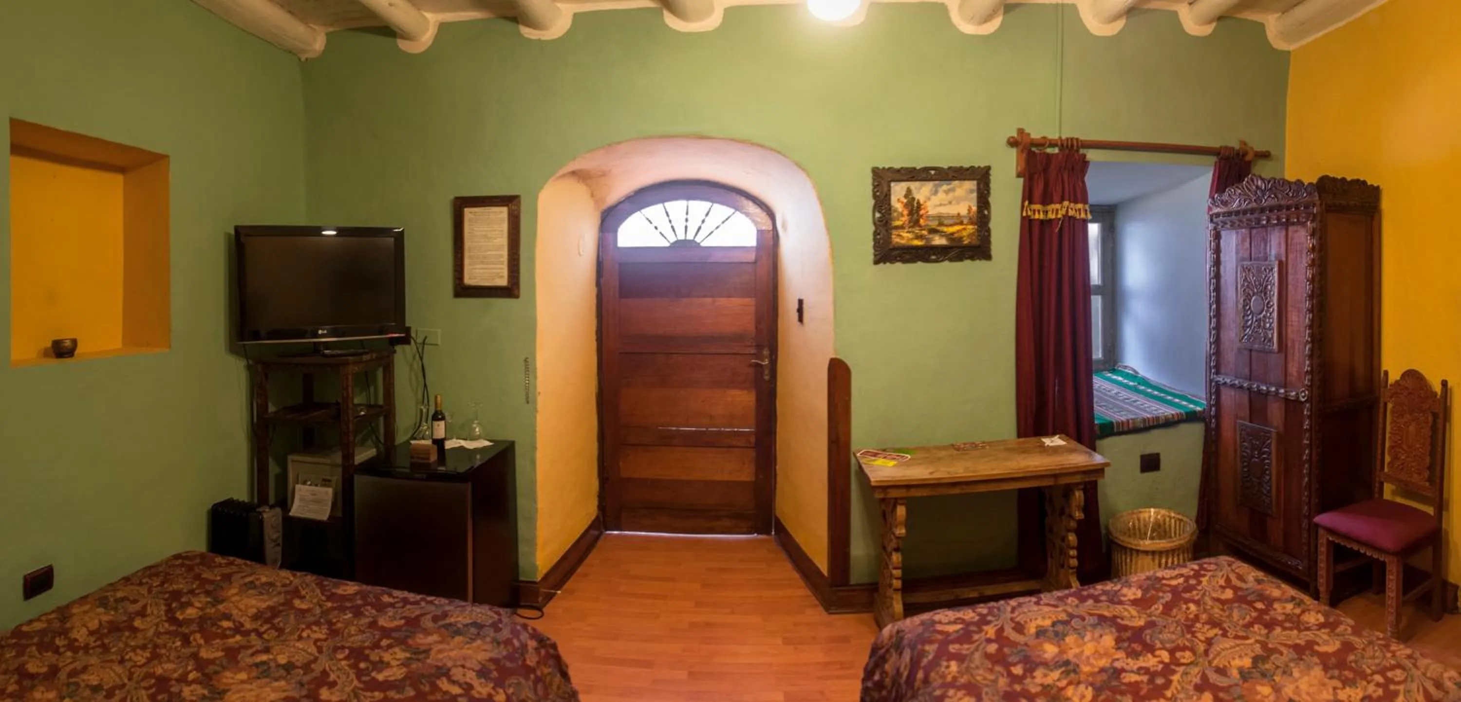 Bed in Hotel Marqueses