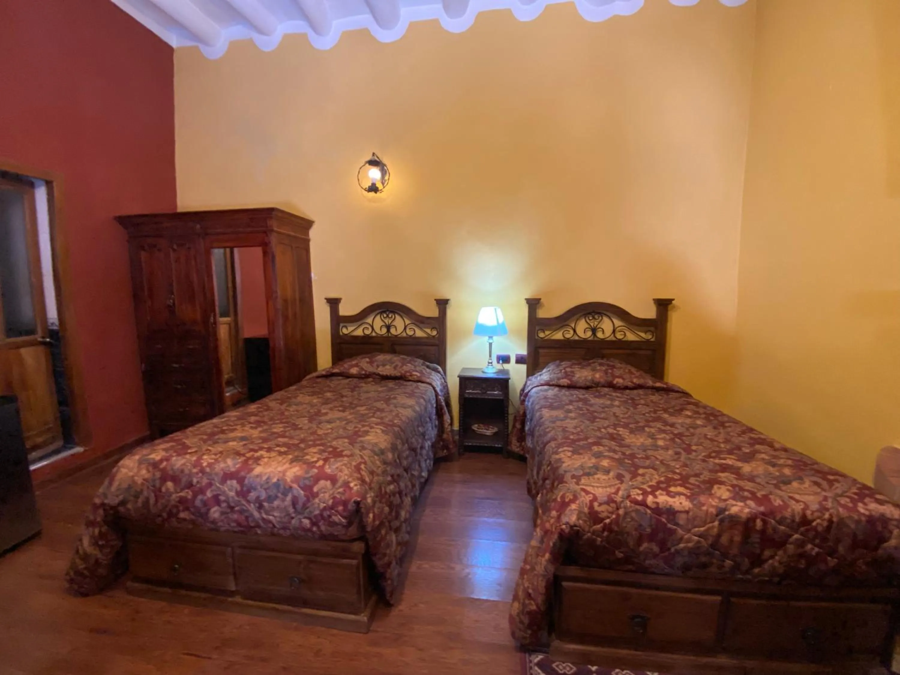 Bed in Hotel Marqueses