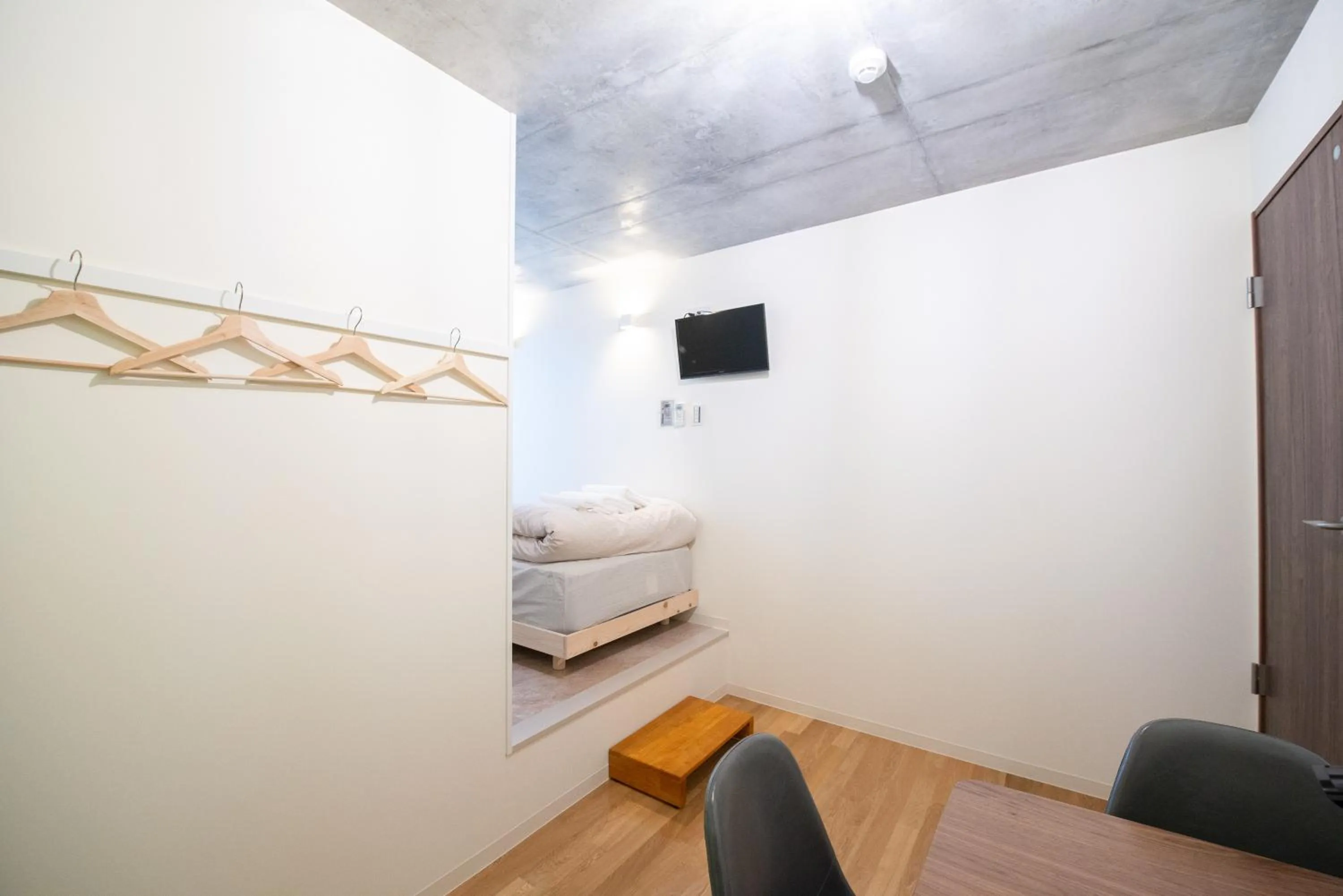 Living room, Bed in bmj Hyakunincho