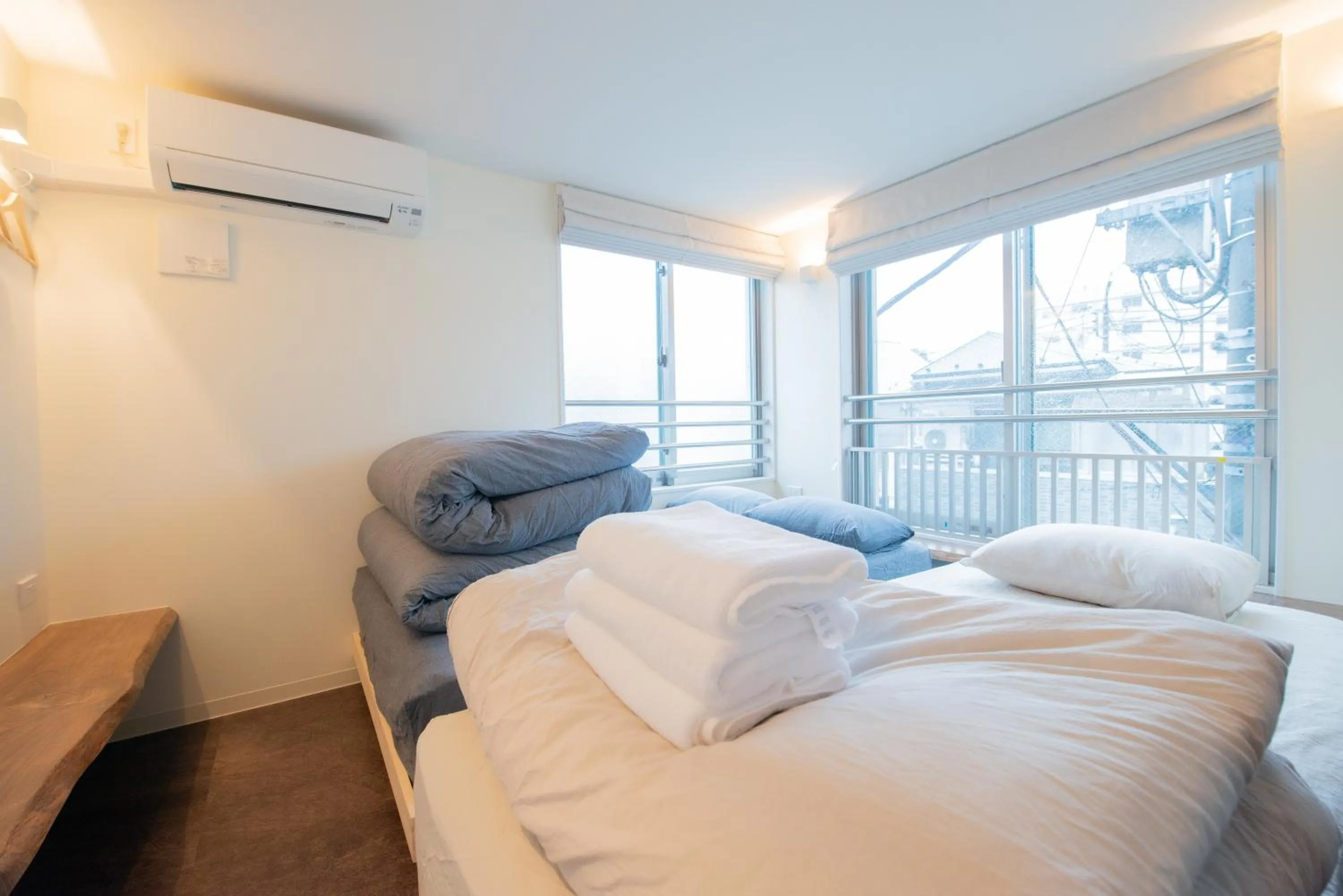 Bedroom, Bed in bmj Hyakunincho