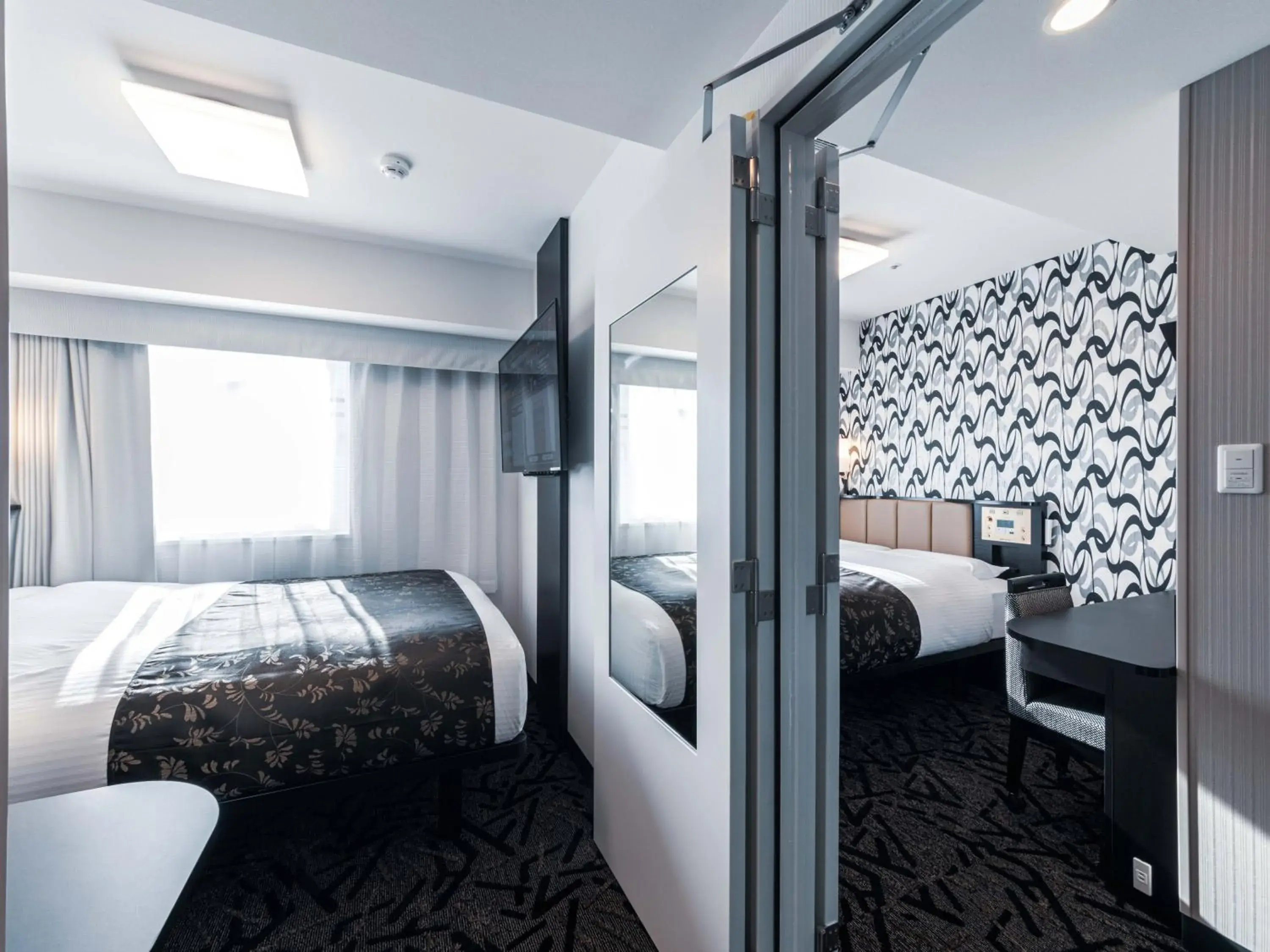 Photo of the whole room, Bed in APA Hotel Shin Osaka Ekimae Photo of the whole room, Bed in APA Hotel Shin Osaka Ekimae