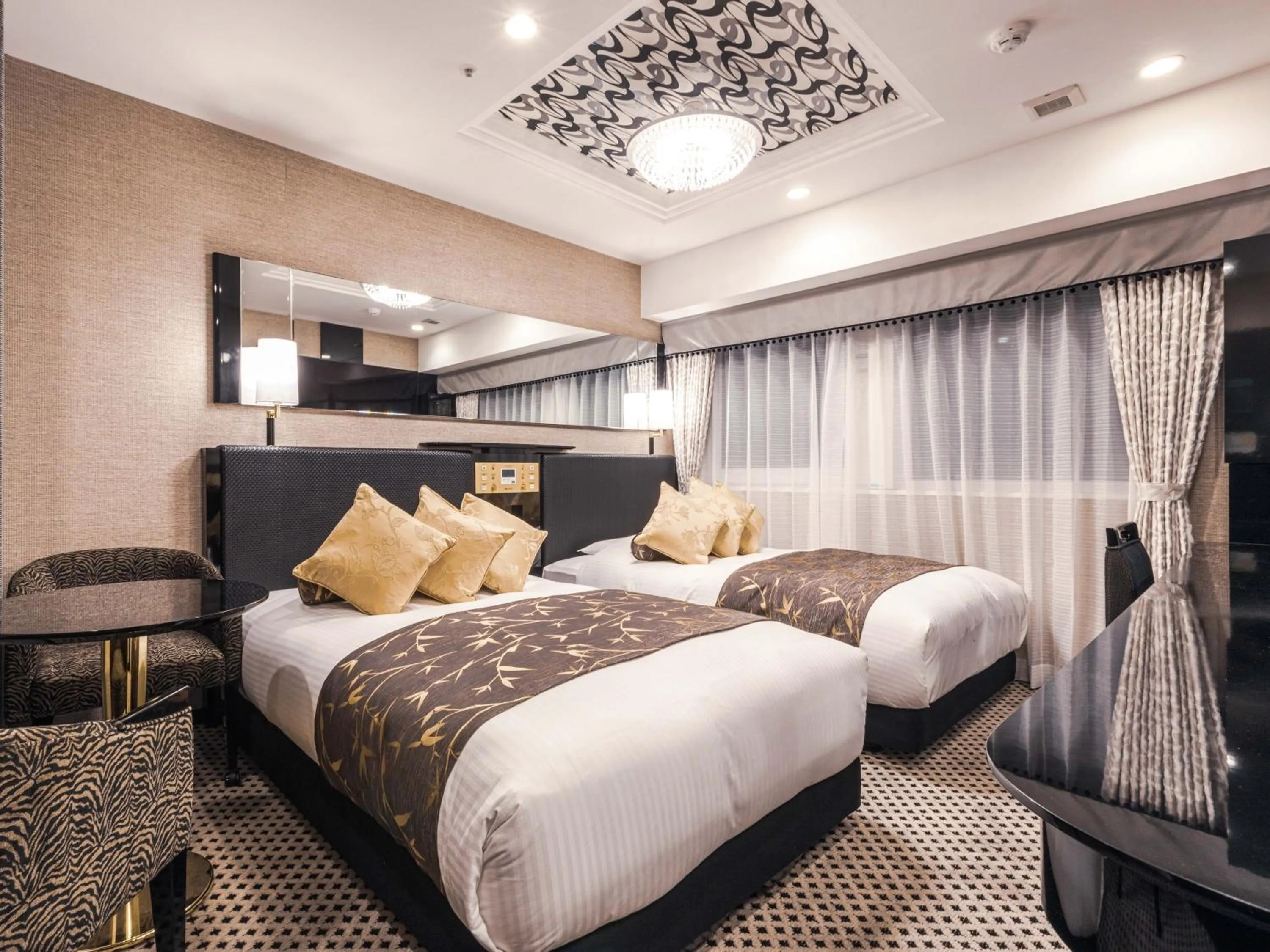 Photo of the whole room, Bed in APA Hotel Shin Osaka Ekimae