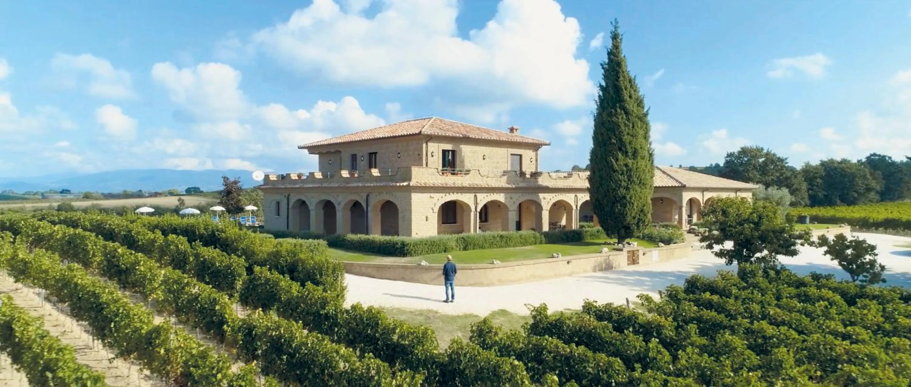 Property building in Agriturismo Poggio Al Tufo