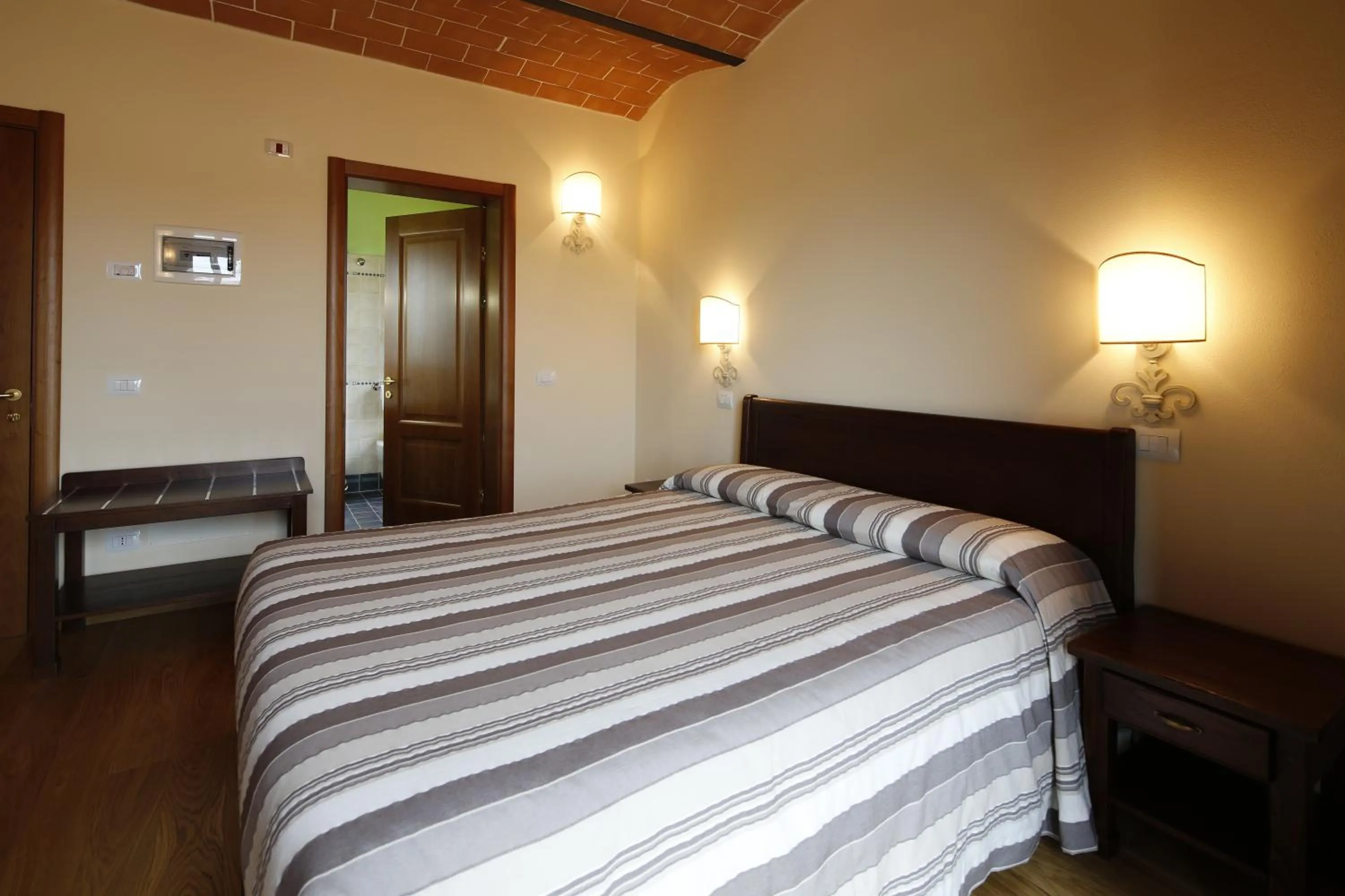 Bedroom, Bed in Agriturismo Poggio Al Tufo