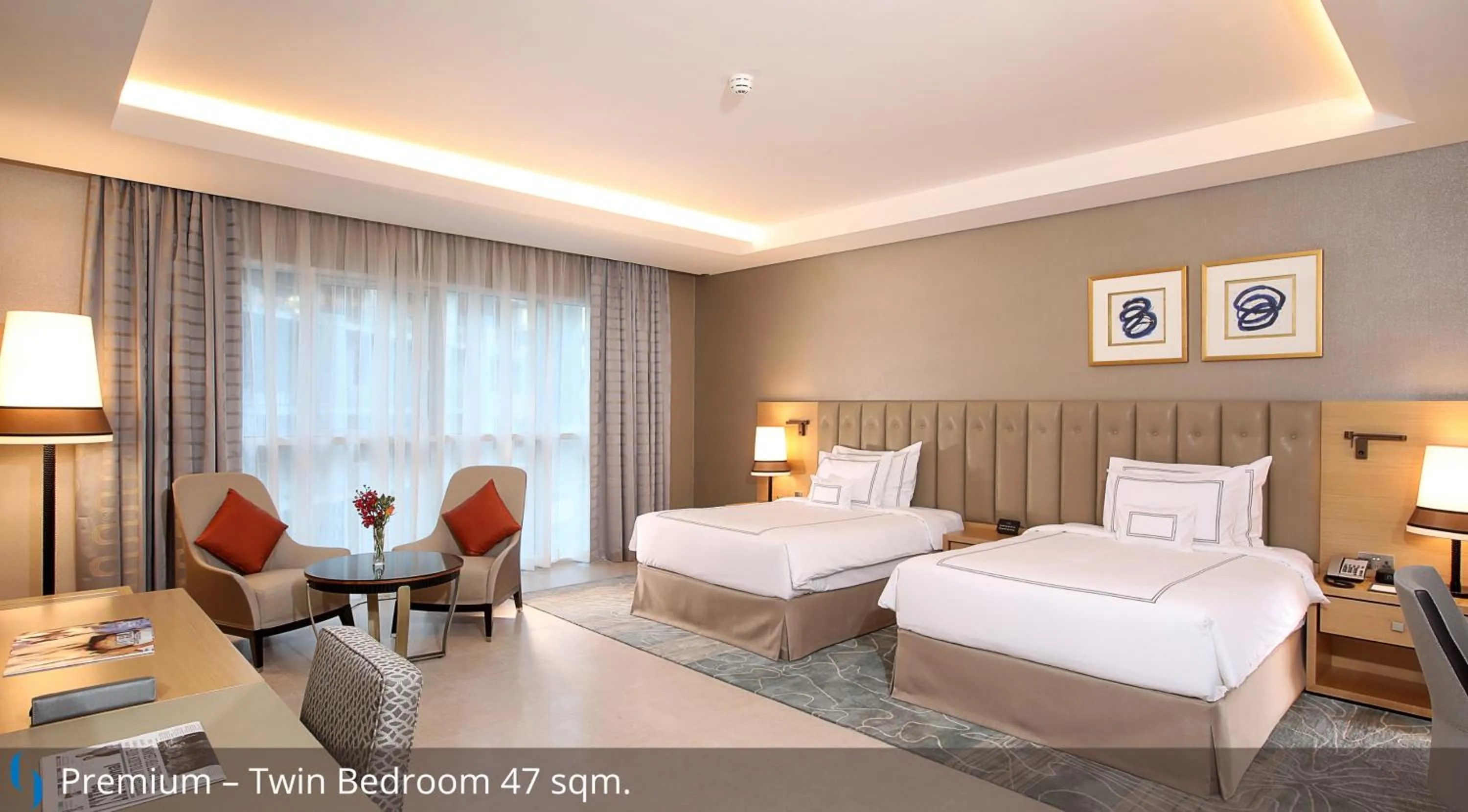 Restaurant/places to eat, Bed in Grand Cosmopolitan Hotel