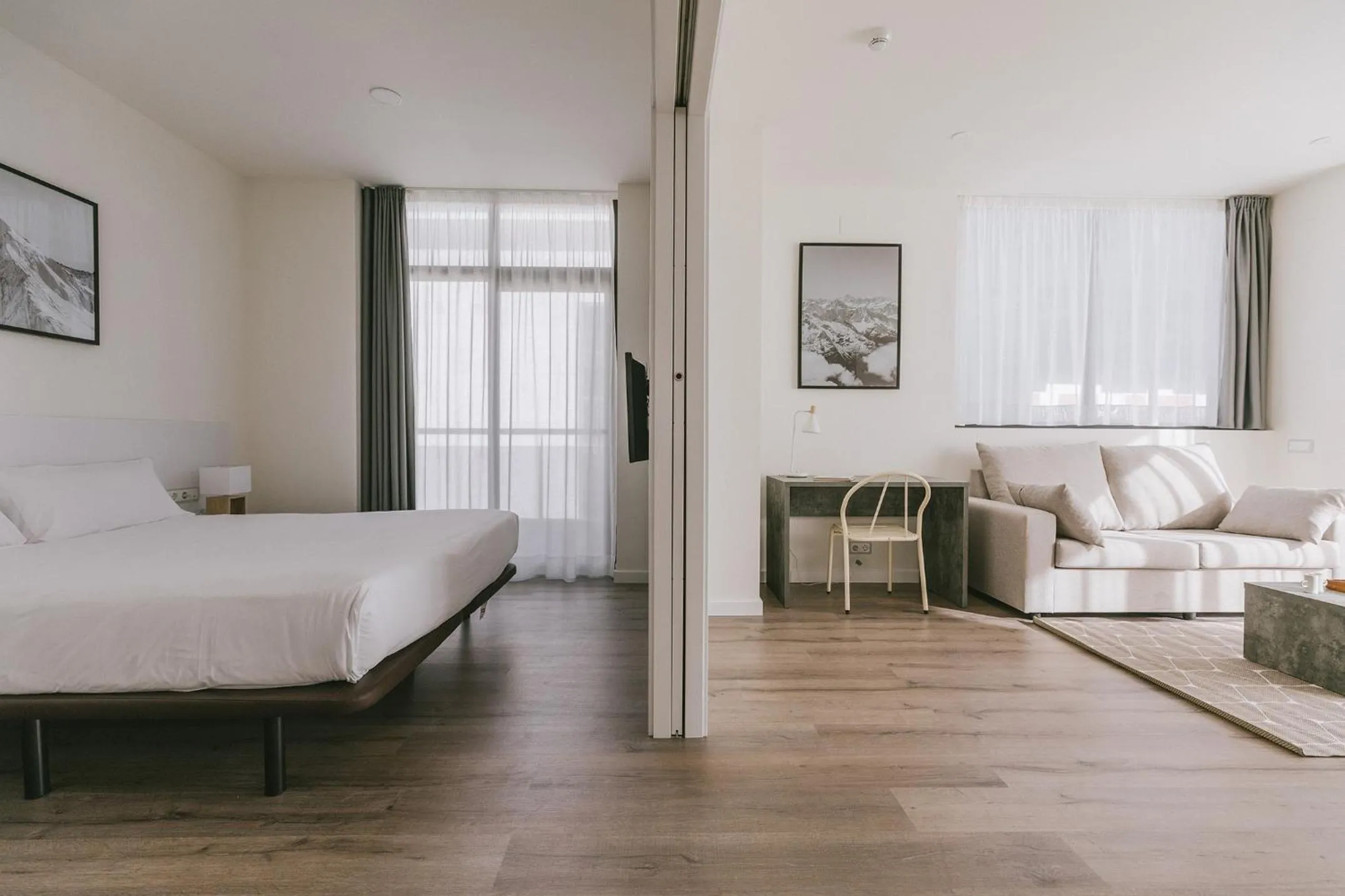Dining area, Bed in CIM Aparthotel