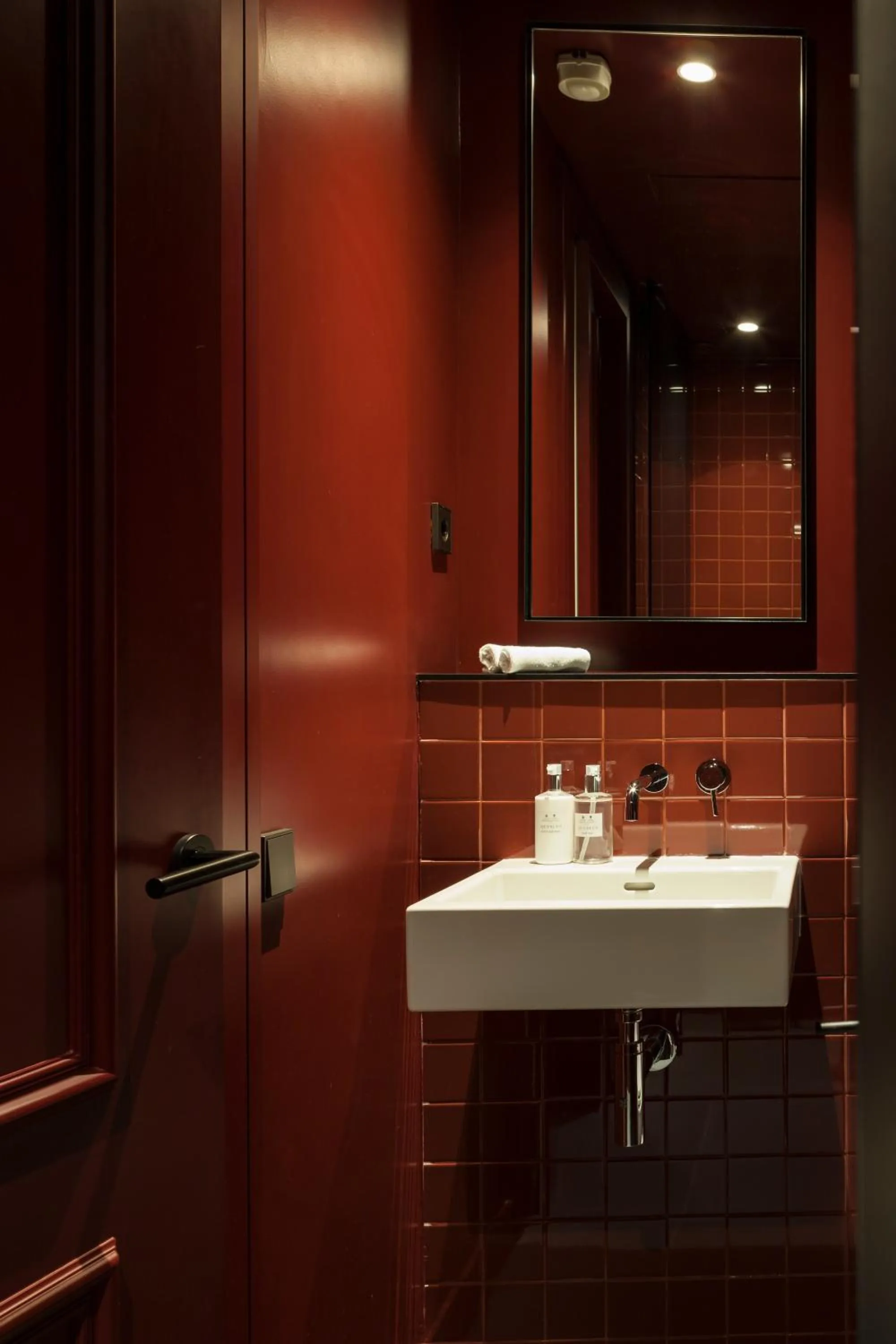 Bathroom in Kozmo Hotel Suites & Spa - Small Luxury Hotels of the World