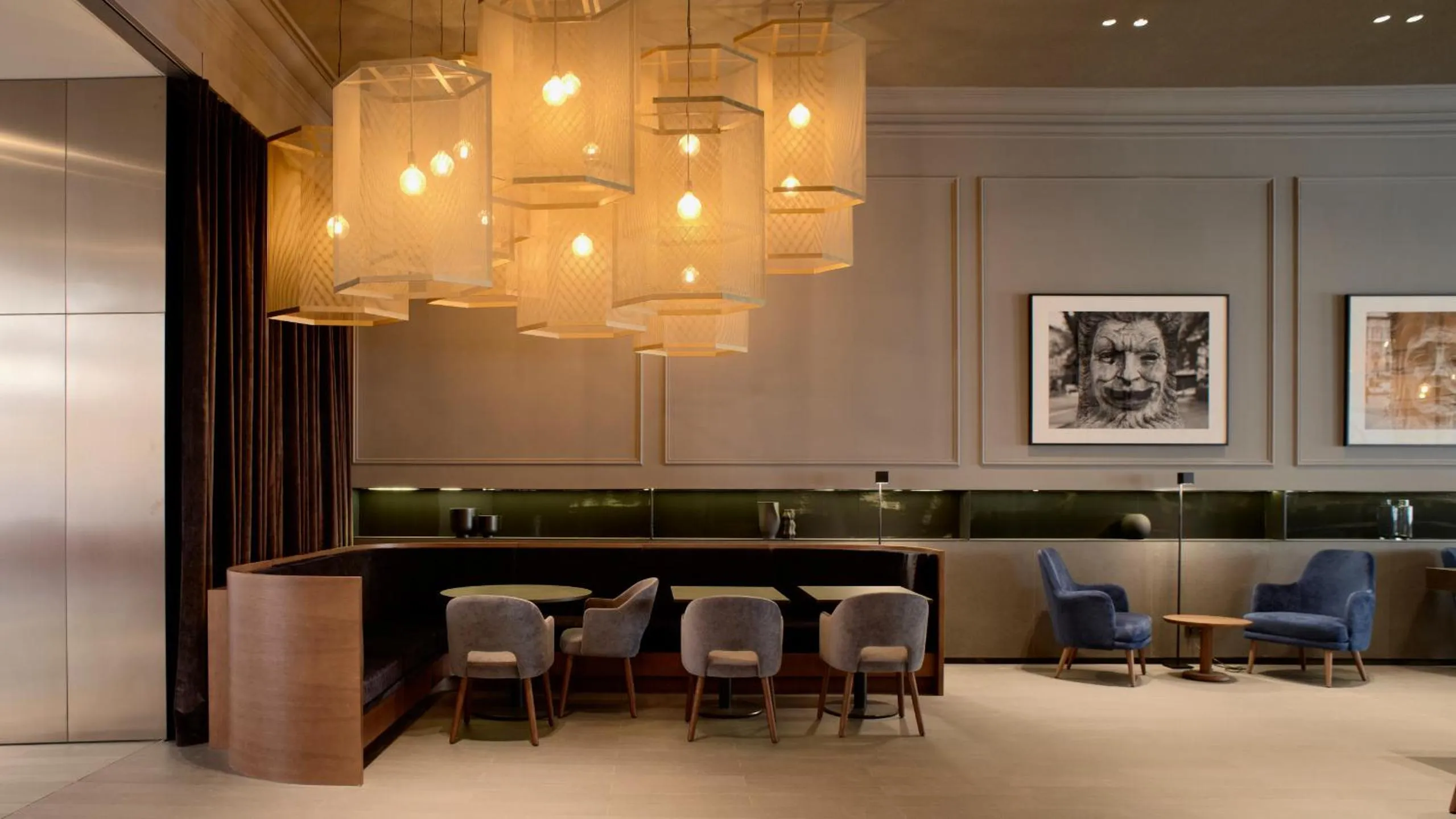 Restaurant/places to eat in Kozmo Hotel Suites & Spa - Small Luxury Hotels of the World