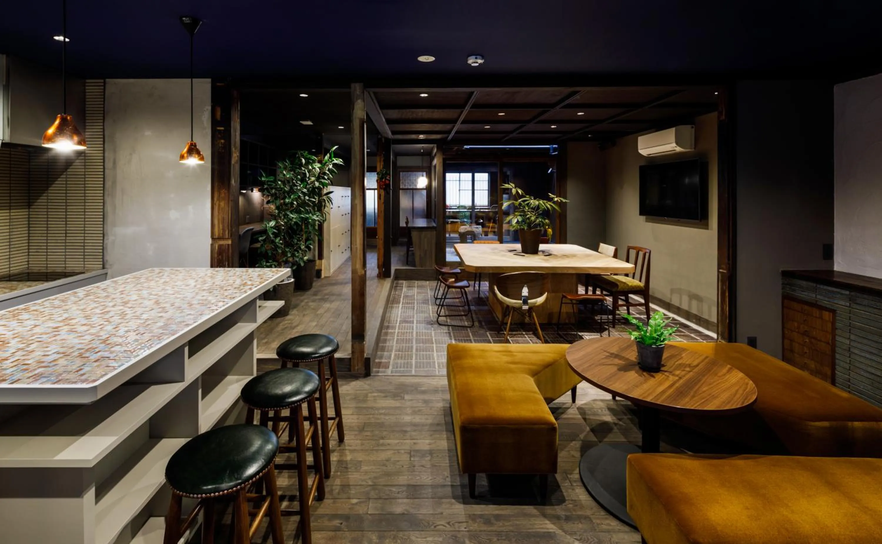 Communal lounge/ TV room in UNKNOWN KYOTO