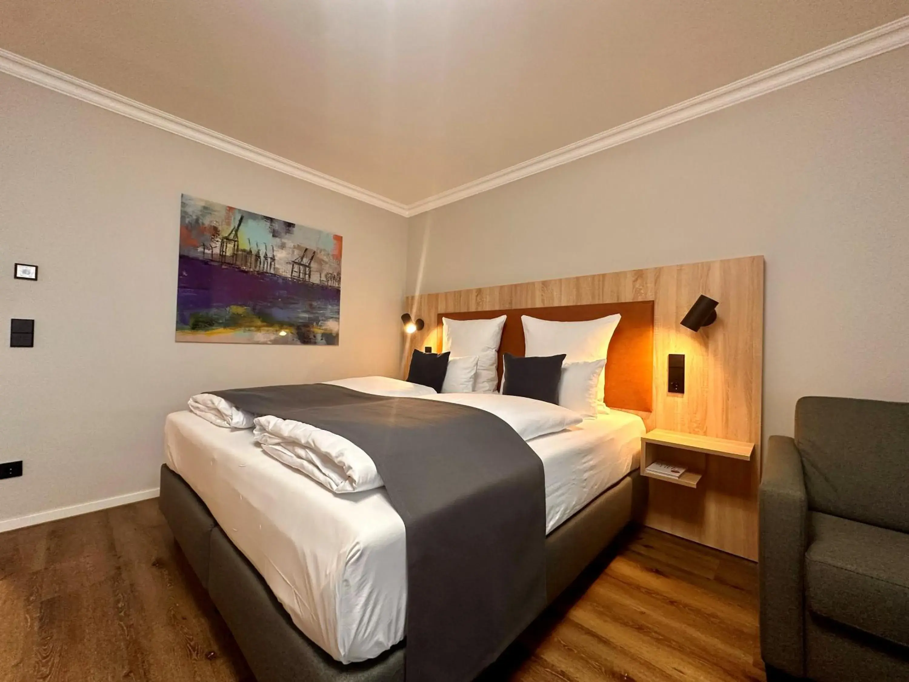 Seating area, Bed in Apartment-Hotel Hamburg Mitte Seating area, Bed in Apartment-Hotel Hamburg Mitte