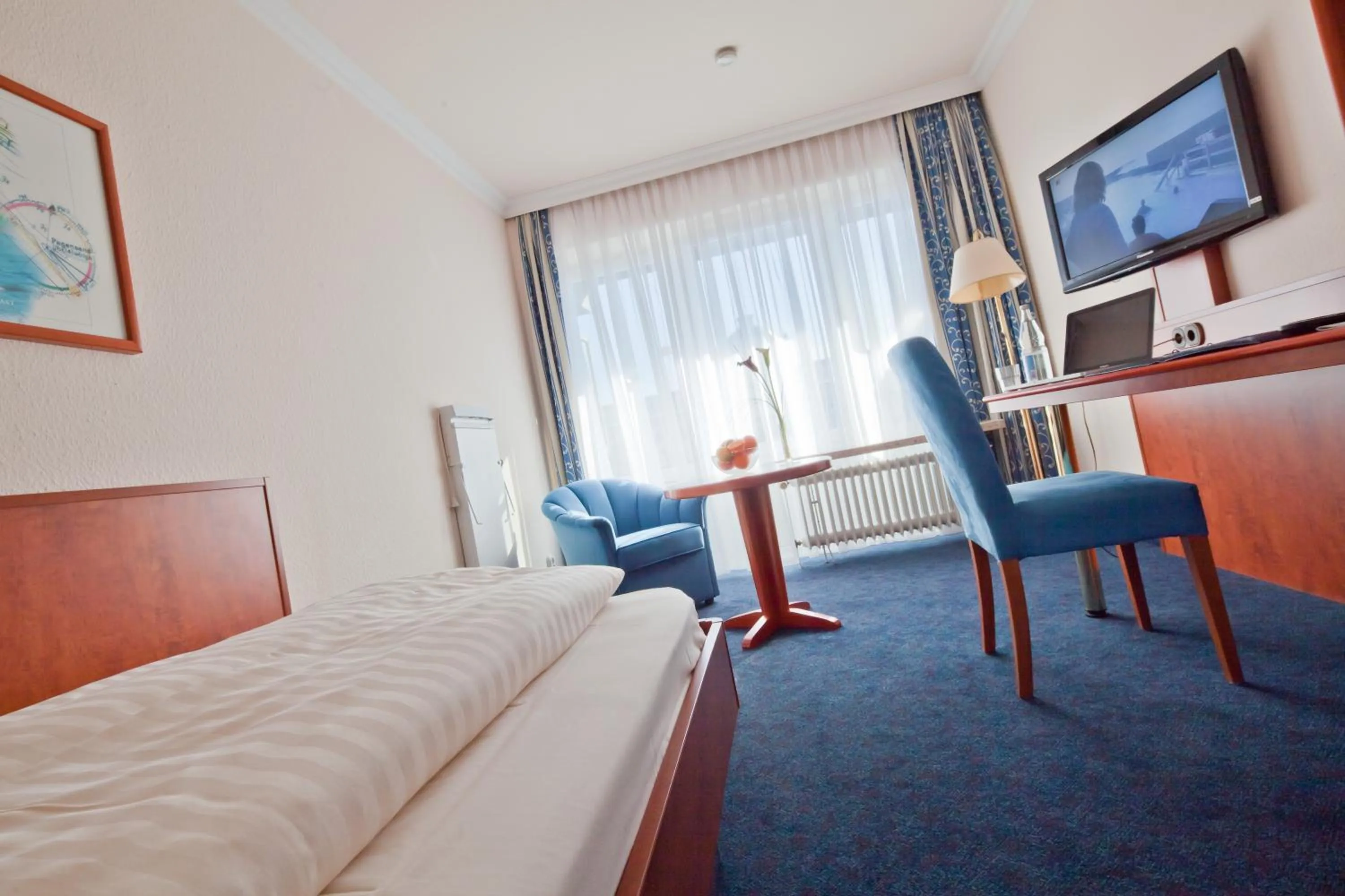 Photo of the whole room, Bed in Apartment-Hotel Hamburg Mitte