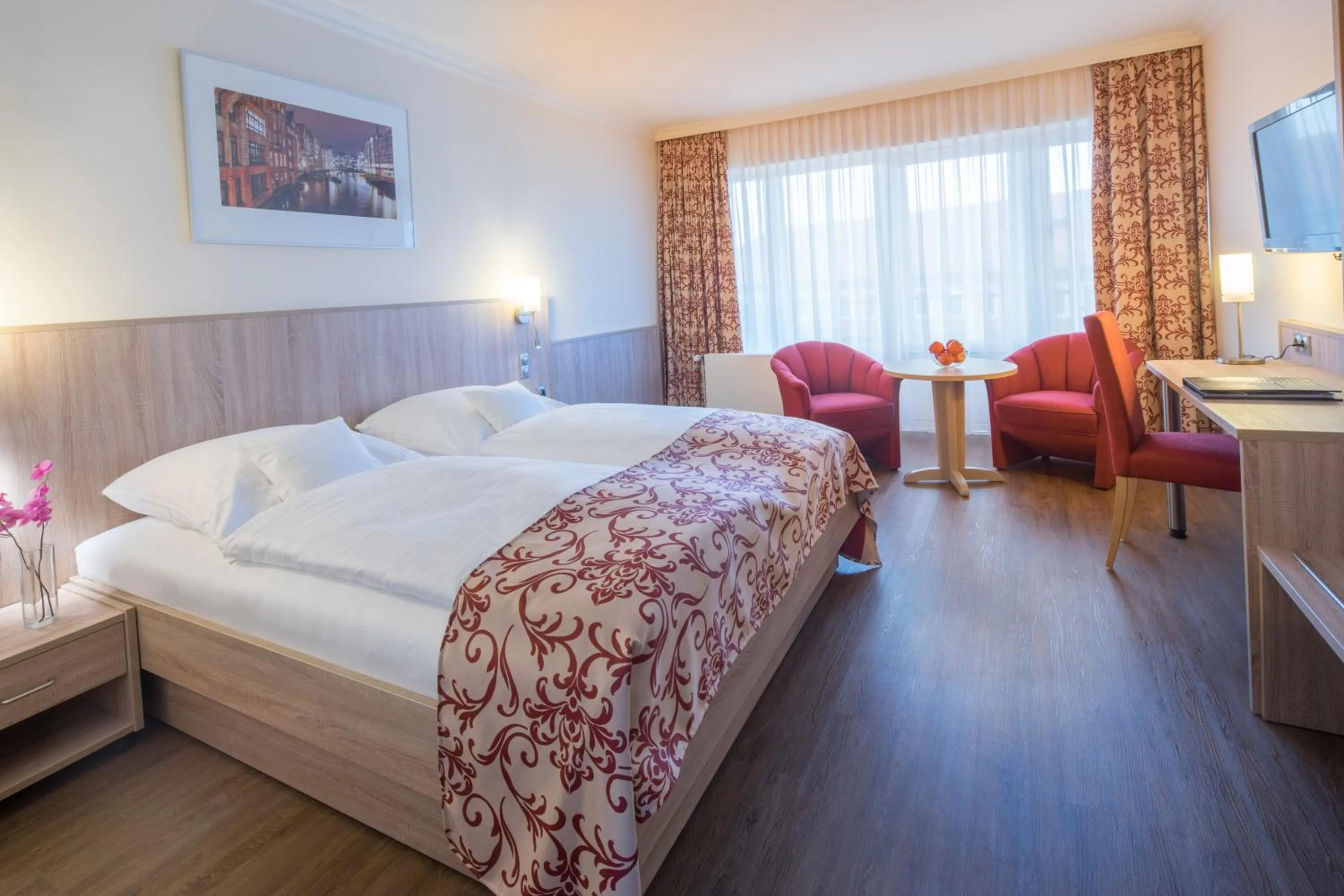 TV and multimedia, Bed in Apartment-Hotel Hamburg Mitte